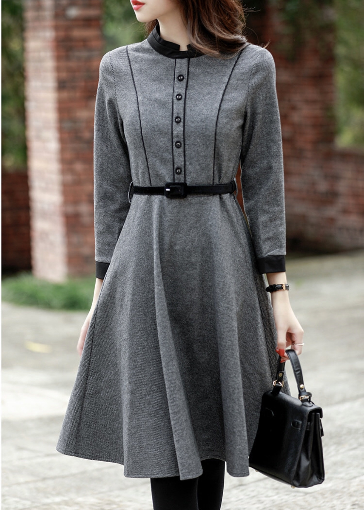 2020冬季新款 时尚宽松收腰显瘦长袖中长款圆领毛呢a字连衣裙女