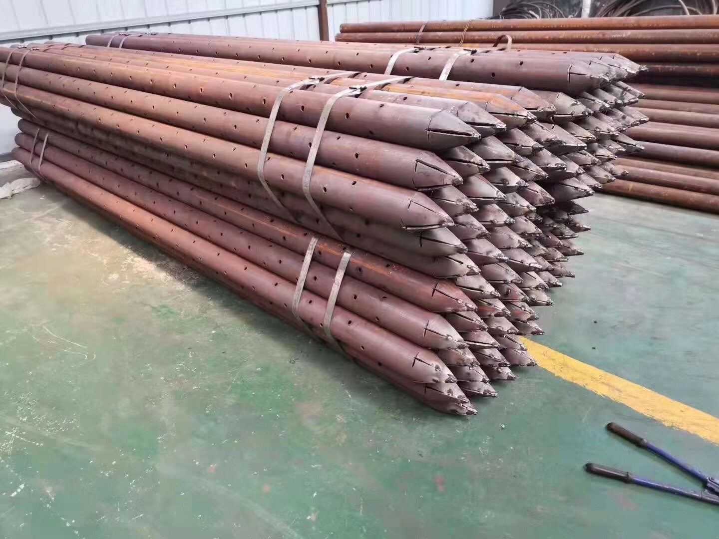 厂家直销隧道用钢花管注浆无缝钢管1146地铁用钢花管管棚管套管