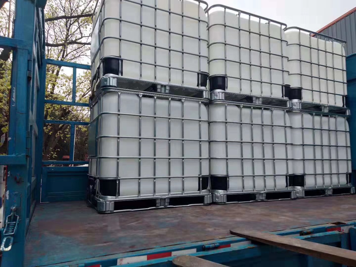 厂家直销全新1000l吨桶 耐酸碱ibc集装桶 带铁架运输化工吨桶