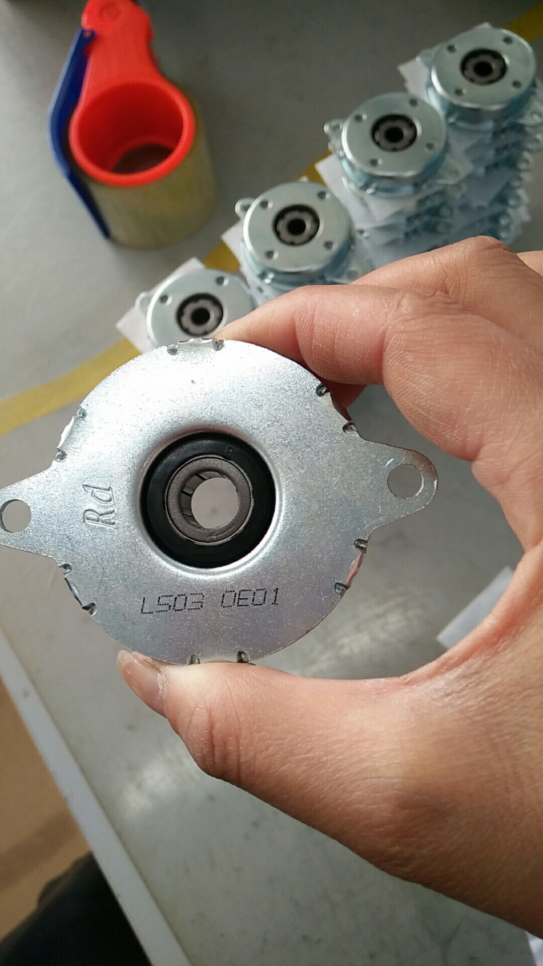 大扭矩单向旋转阻尼器 角度无限制桌椅旋转缓冲器出口欧洲