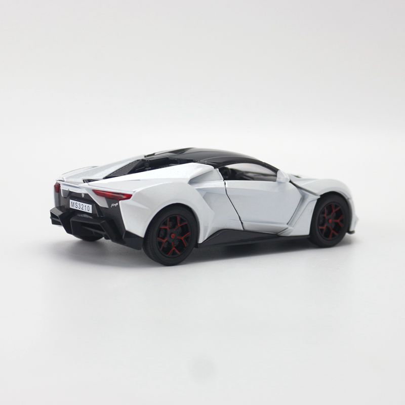 铭晟1:32合金芬尼尔莱肯跑车模型速度与激情仿真玩具汽车模型盒装