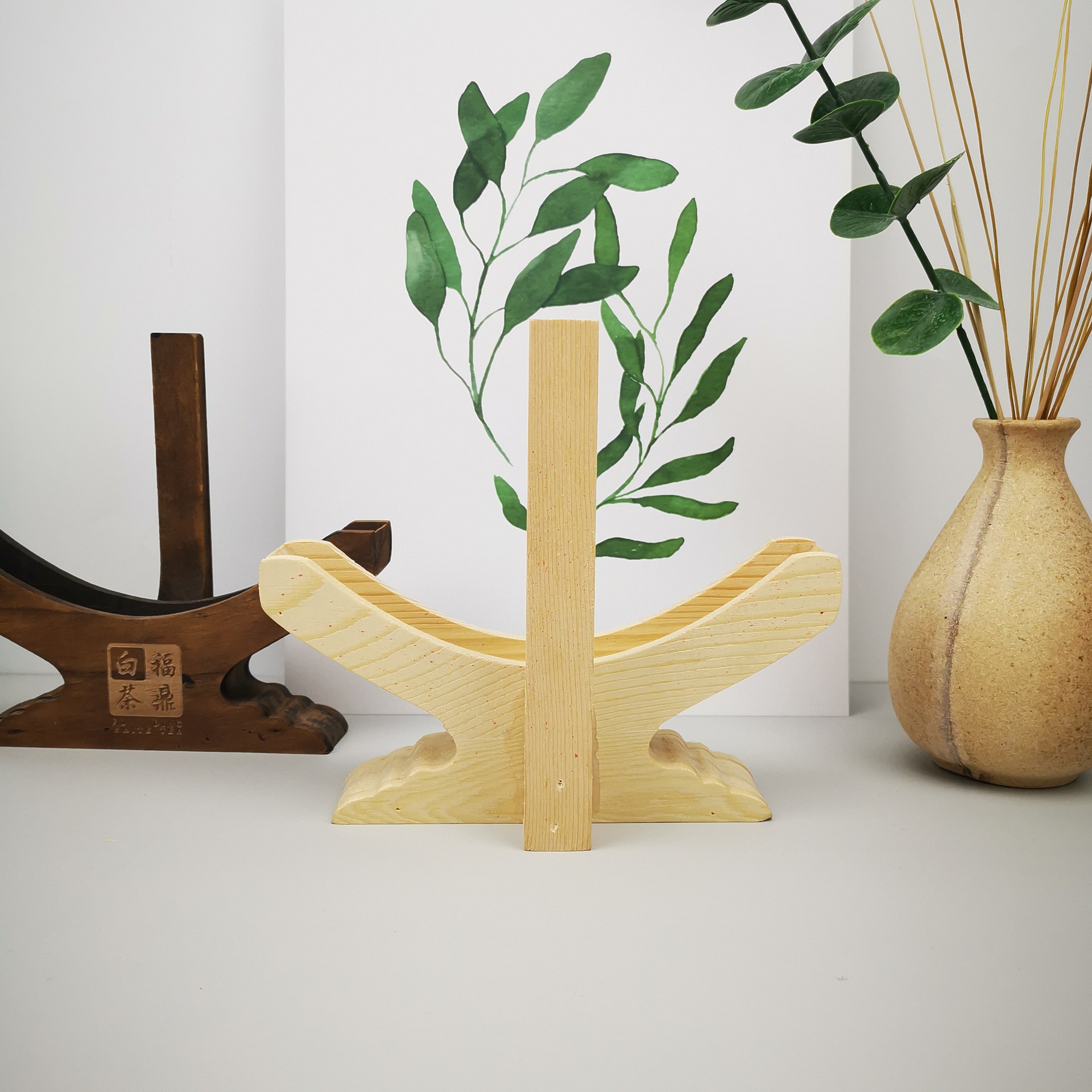 木制品茶饼架白茶饼支架普洱茶饼架 创意家居木质工艺品可加logo