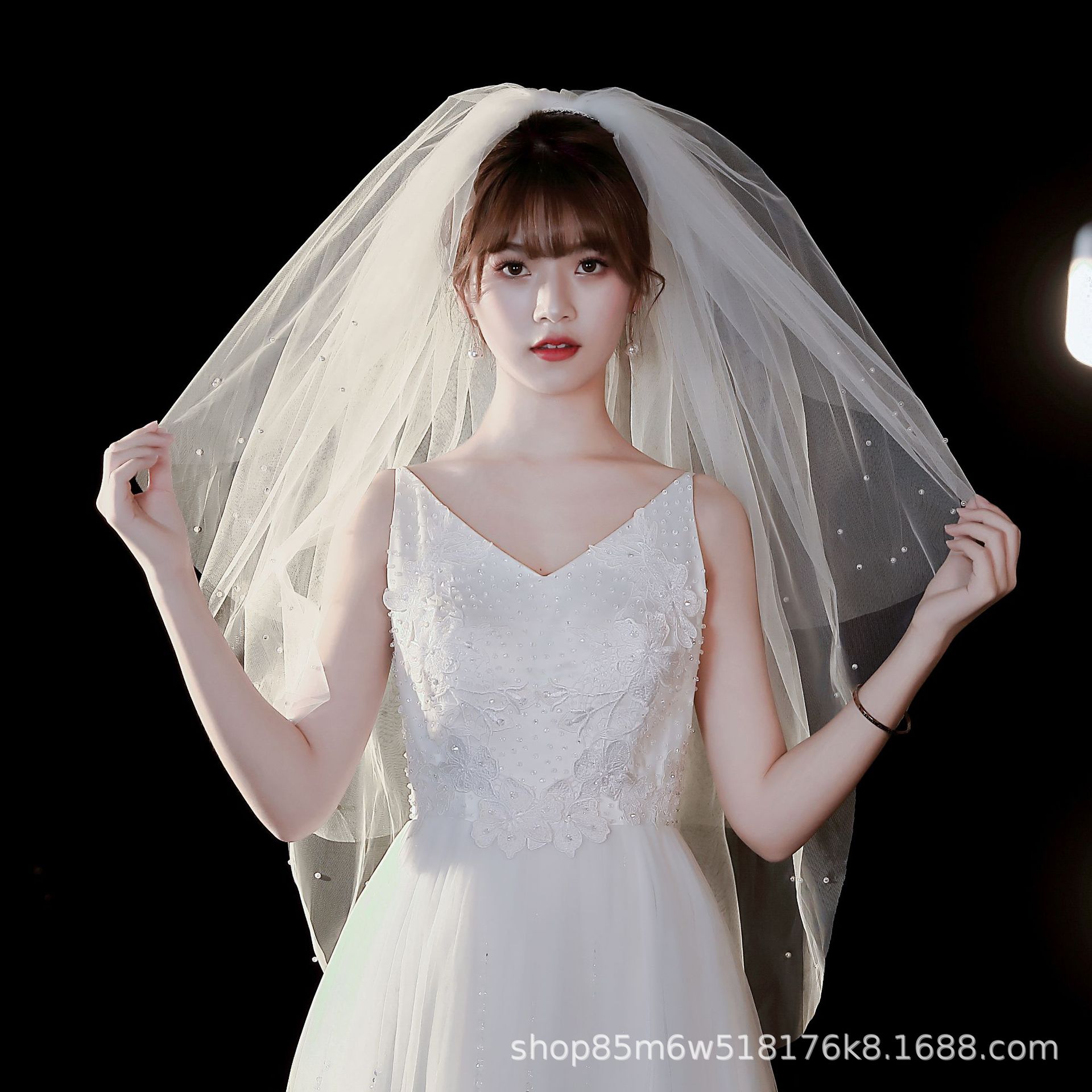 时尚新款造型硬网多层头纱拍照写真头饰面纱白色珍珠头纱新娘头纱