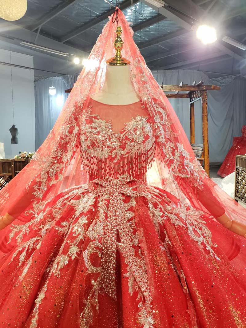 冬长款显瘦高腰红色修身鱼骨收腰婚纱 新娘2020新款结婚礼服定制