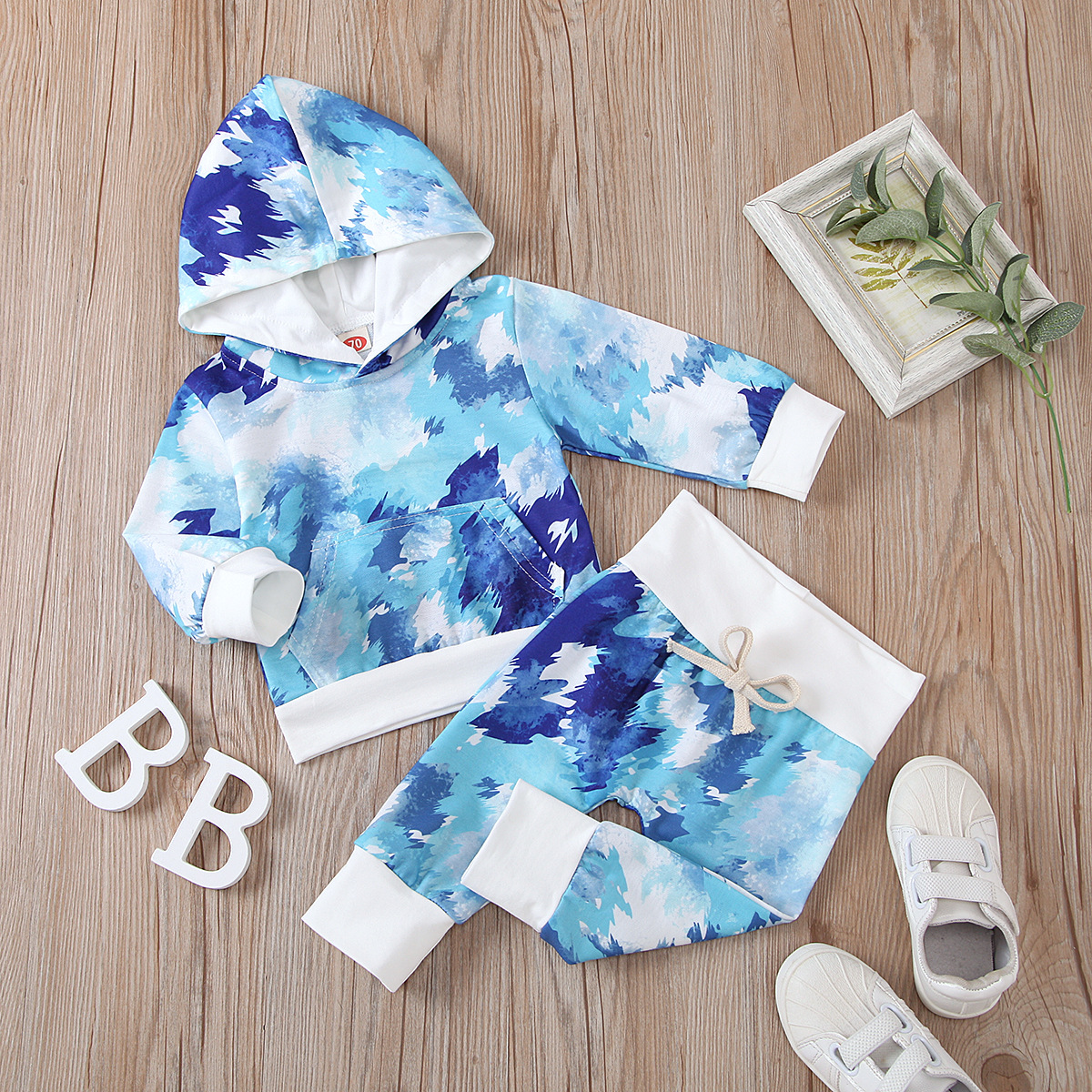 儿童衣服2020秋季童装男童宝宝ins新款扎染工艺童装卫衣套装连帽