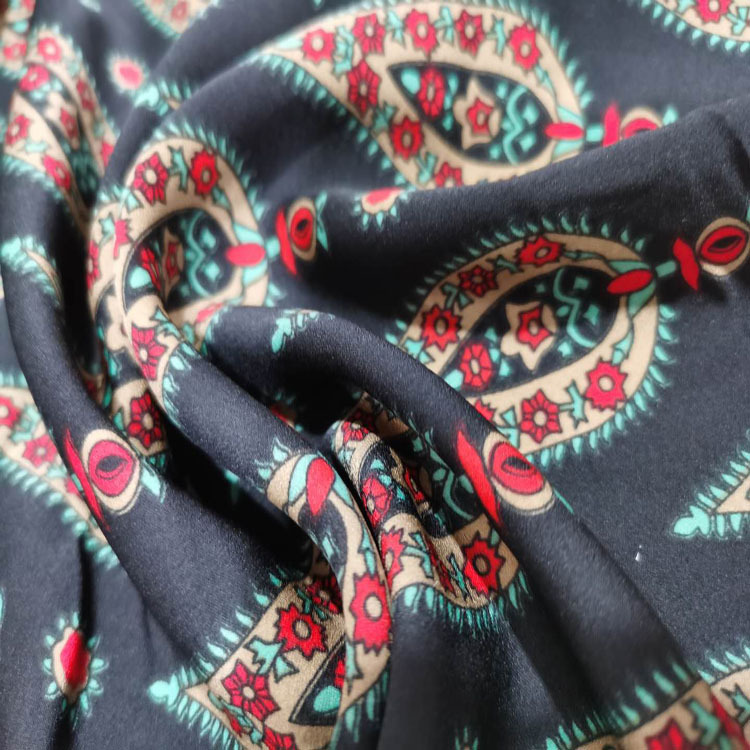 黑底腰果花印花面料 连衣裙衬衫上衣女装缎面布料 现货