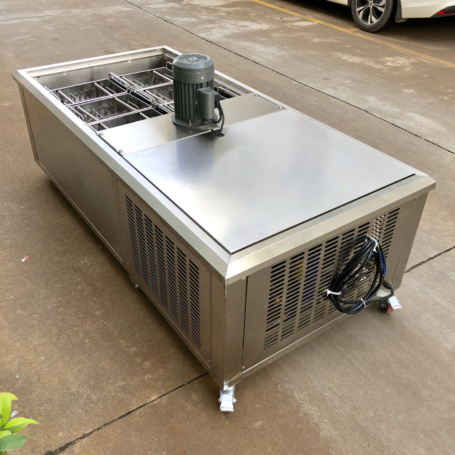 日产量16000根的雪糕冰棍机 一次成型雪糕冰棒机 快速脱模雪条机