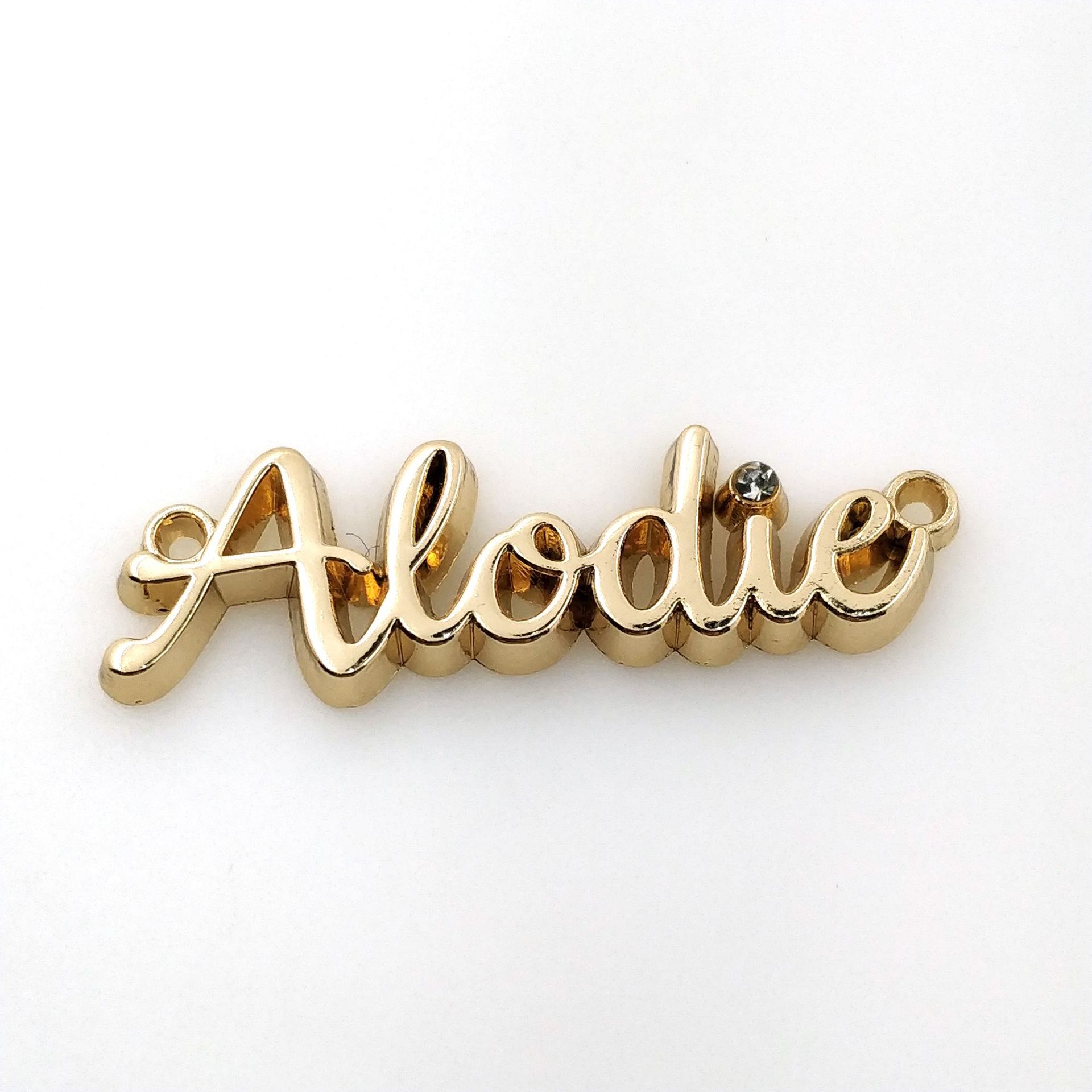 定做字母logo镶钻电镀工艺服装五金配饰标牌可个性定制logo铭牌