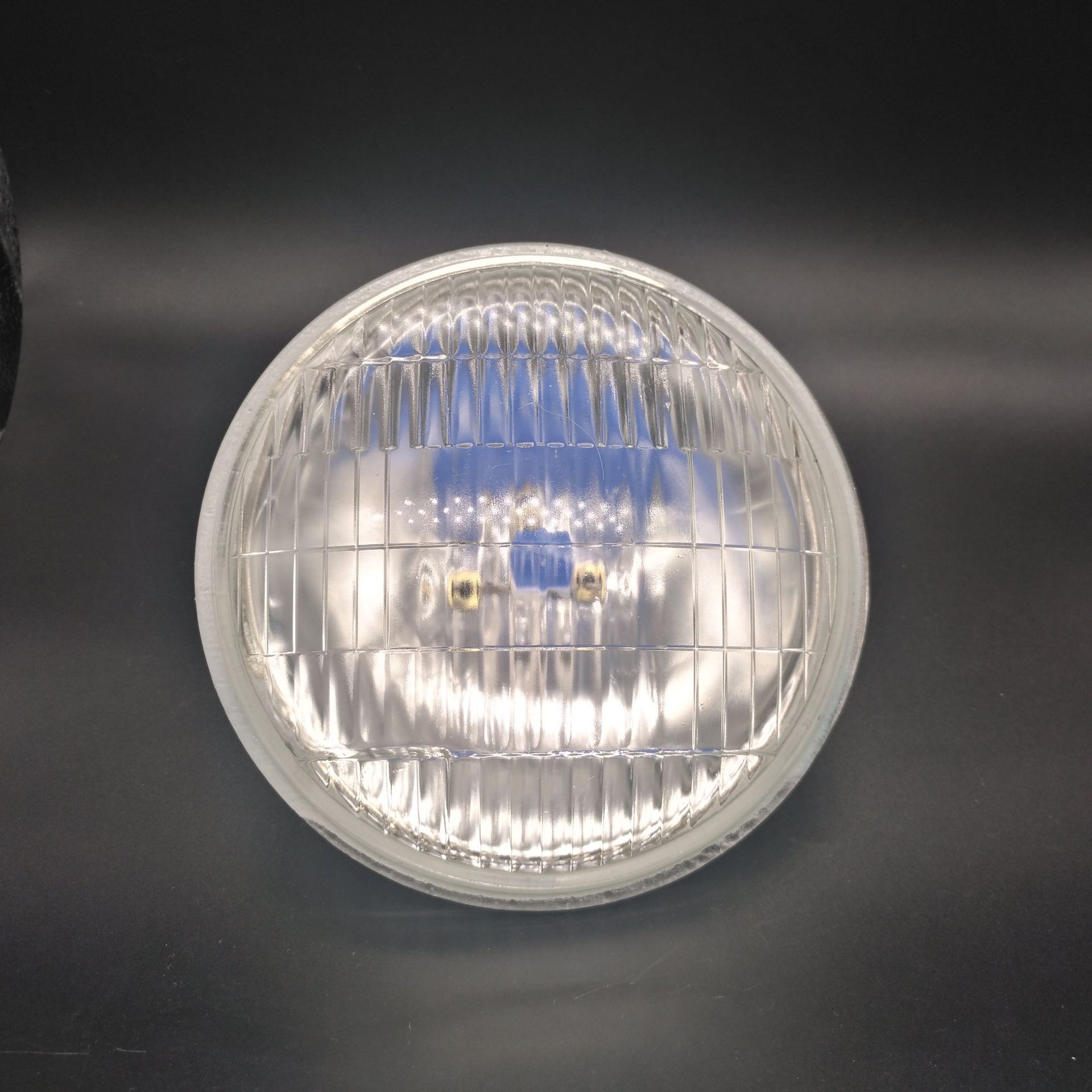 现货汽车配件封闭式聚光灯 圆形聚光灯适用各种车型车灯