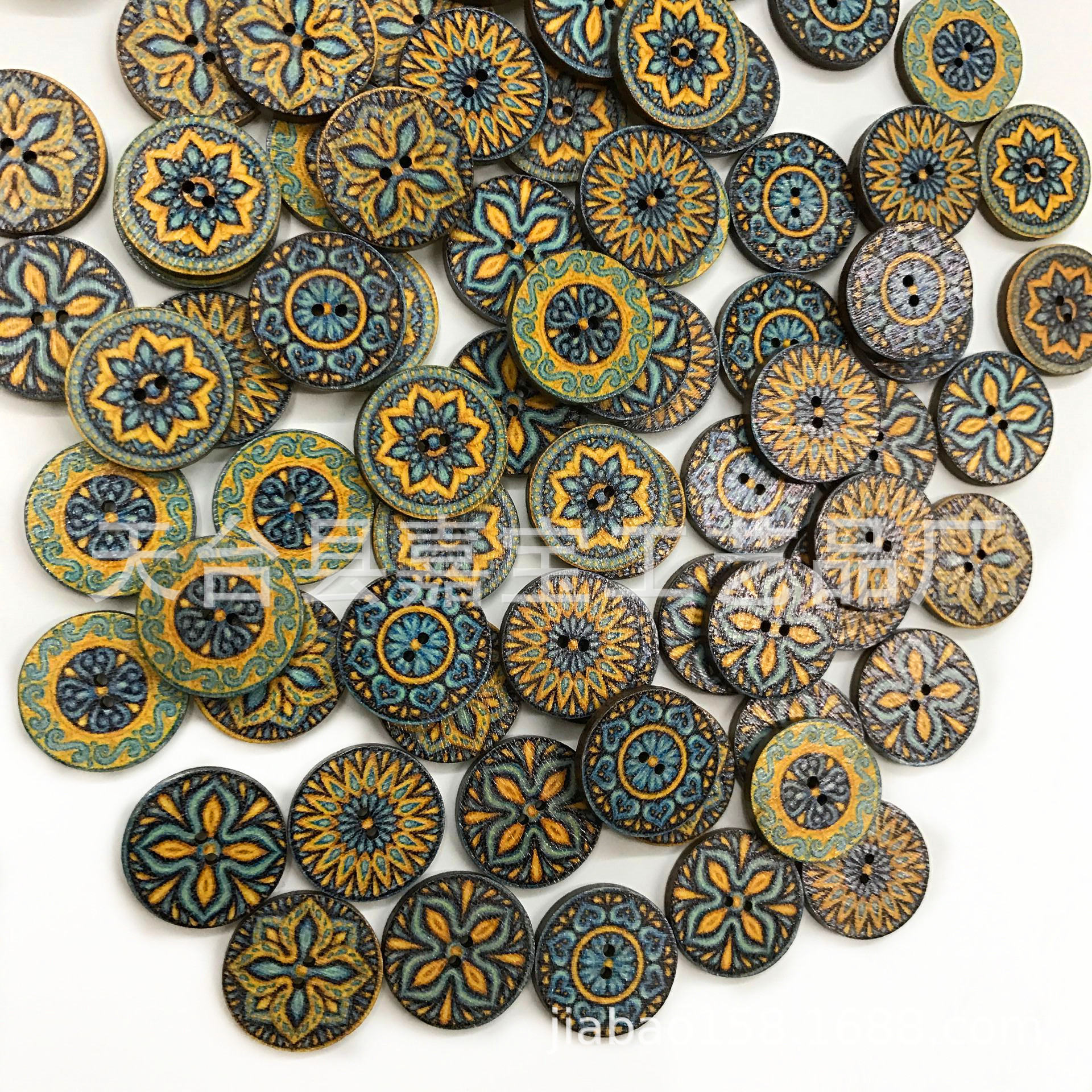 现货批发电商爆款diy木质圆形纽扣 欧式复古风格花纹圆形木片