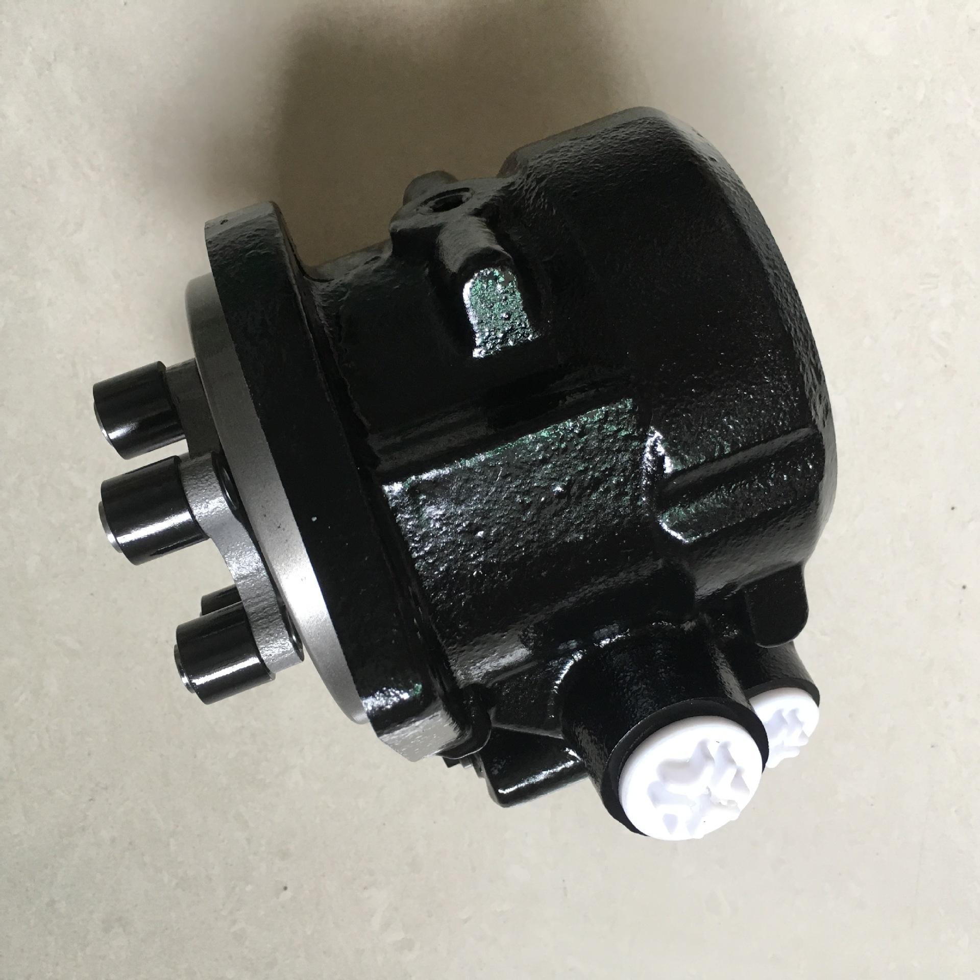 源头厂家欧系重卡欧三卡车液压转向助力泵 571364 7677 955 106