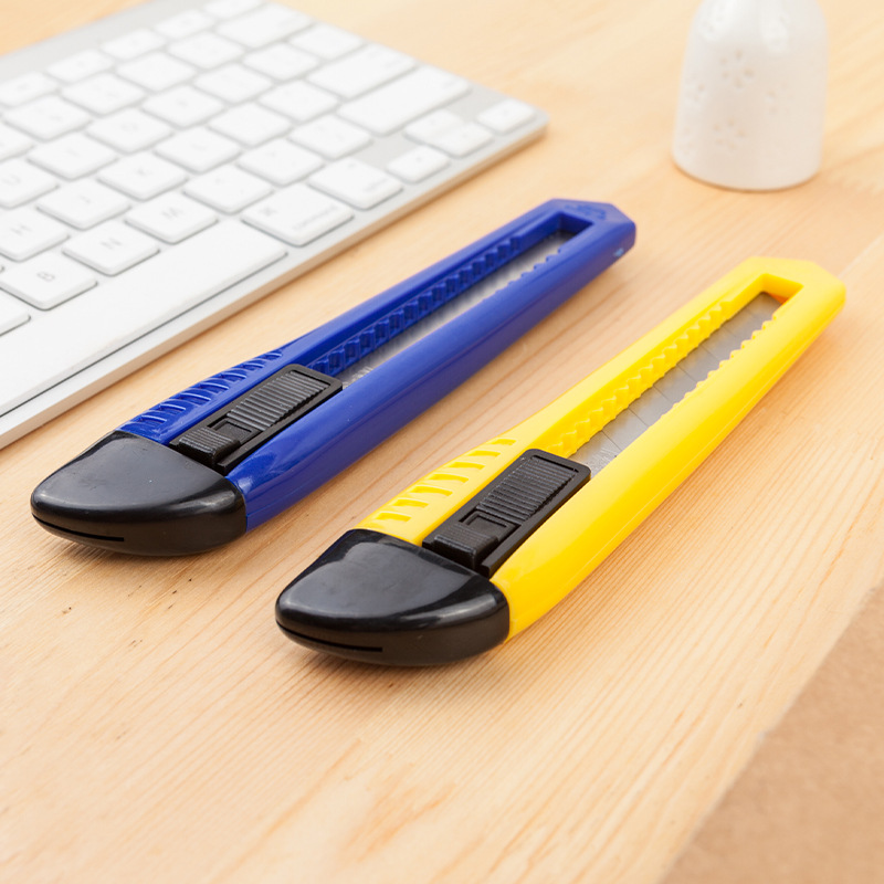 晨光(m&g)文具18mm大号美工刀手工裁纸刀削铅笔刀壁纸刀ass91465