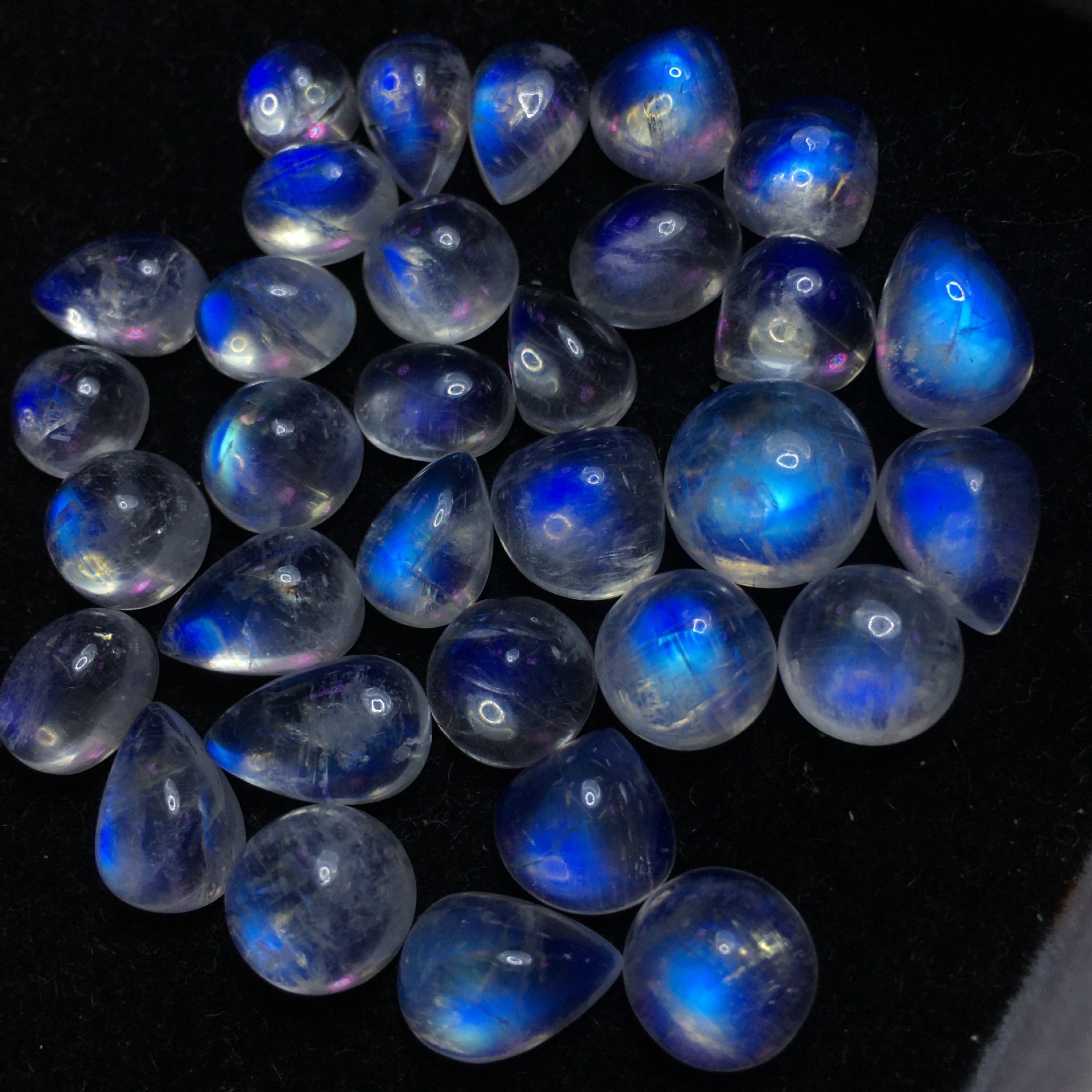 天然蓝月光裸石戒面吊坠蓝光月光石裸石戒面 镶嵌美货批发