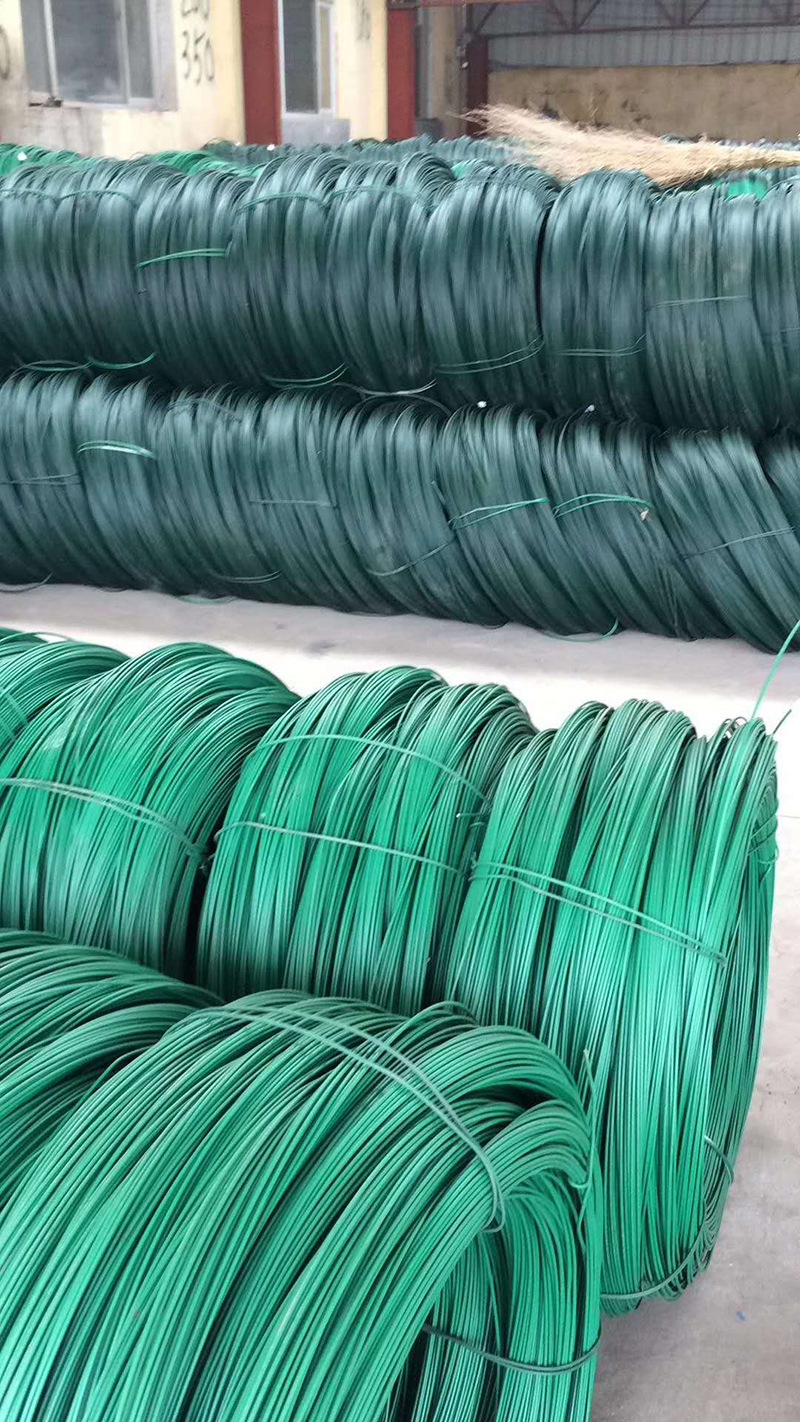批发零售墨绿色包塑铁丝粗度2.0mm-5.0mm pvc涂塑丝 pe包塑丝