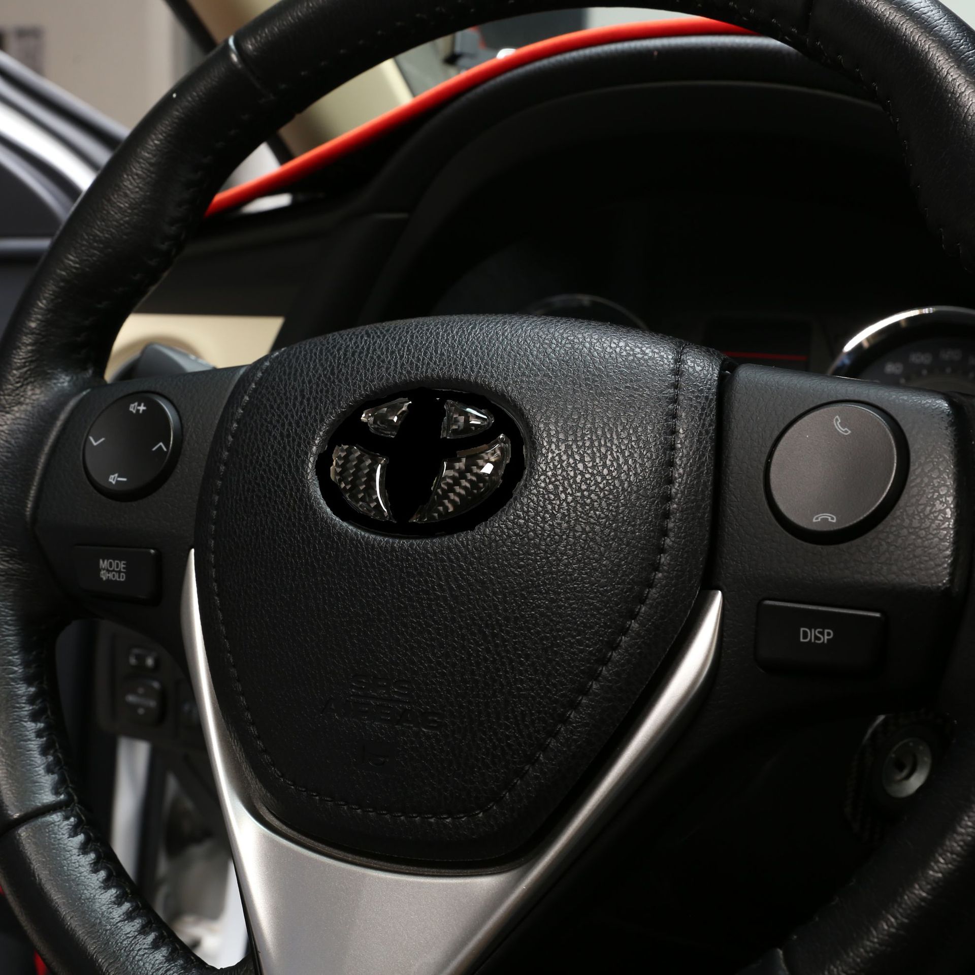 适用于14-18款丰田卡罗拉方向盘标志贴内饰改装配件真碳纤维装饰