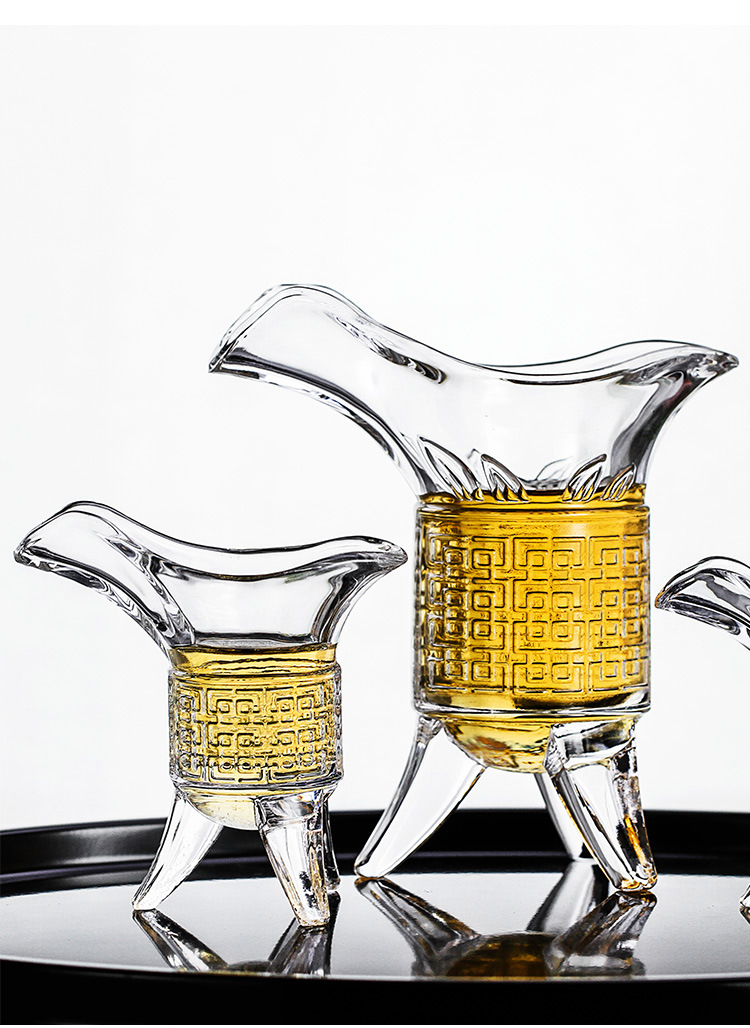 帝王杯古代仿古小酒杯三足鼎杯中式三脚创意玻璃白酒杯烈酒杯