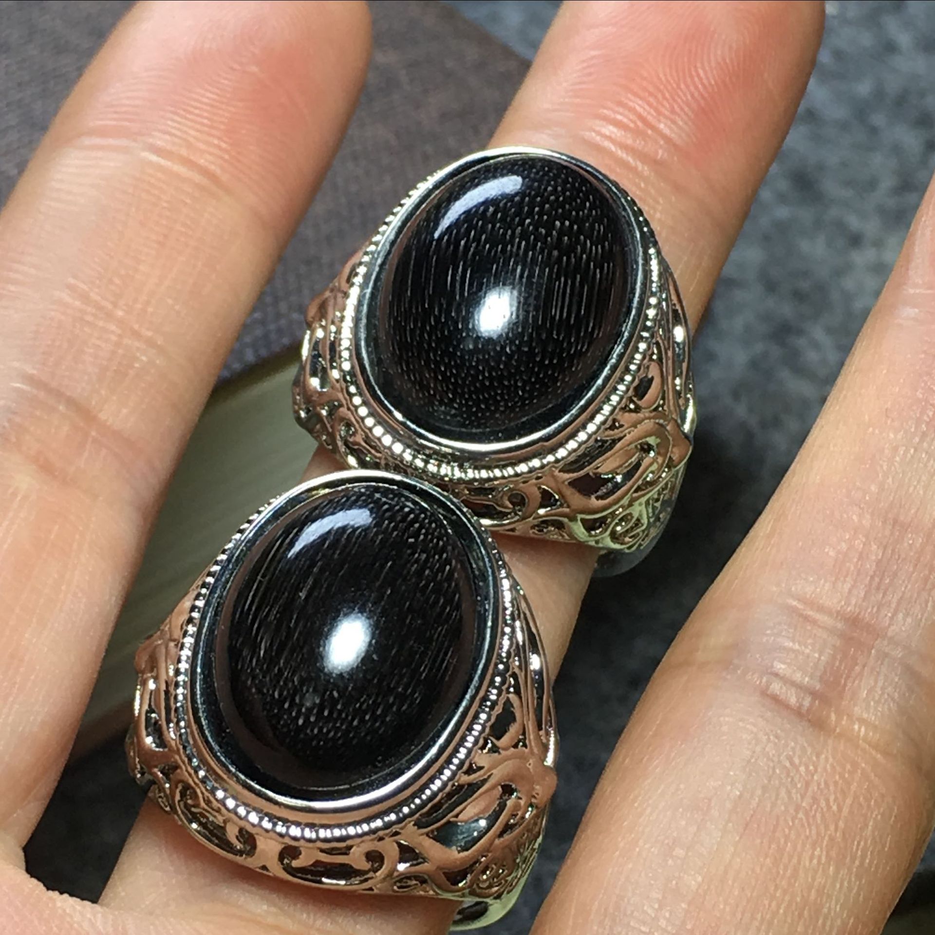 鱼籽纹 戒指 仿犀牛角 纯黑不透男款文玩骨角牙