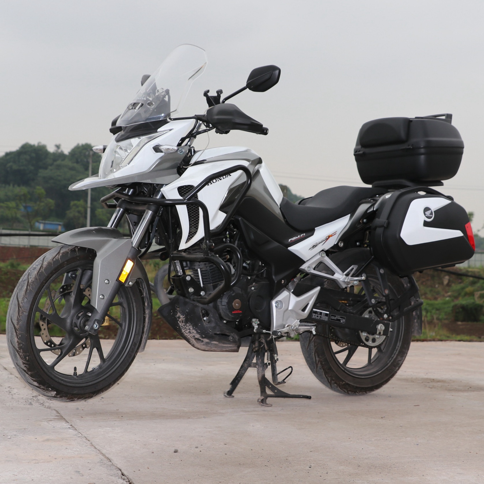 适用于国四版本田猛鸷cb190x保险杠 改装前护杠 防摔杠特技竞技杠