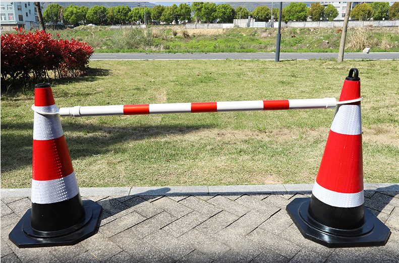 厂家直销507090路锥桶橡胶交通路障警示雪糕筒反光锥高