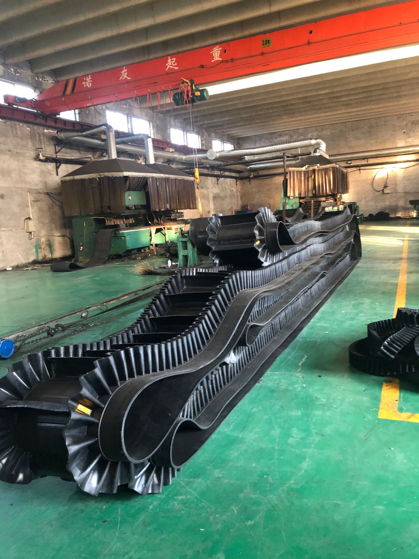 大倾角输送带耐磨输送带帆布传送带定做加工各种型号矿山设备生产