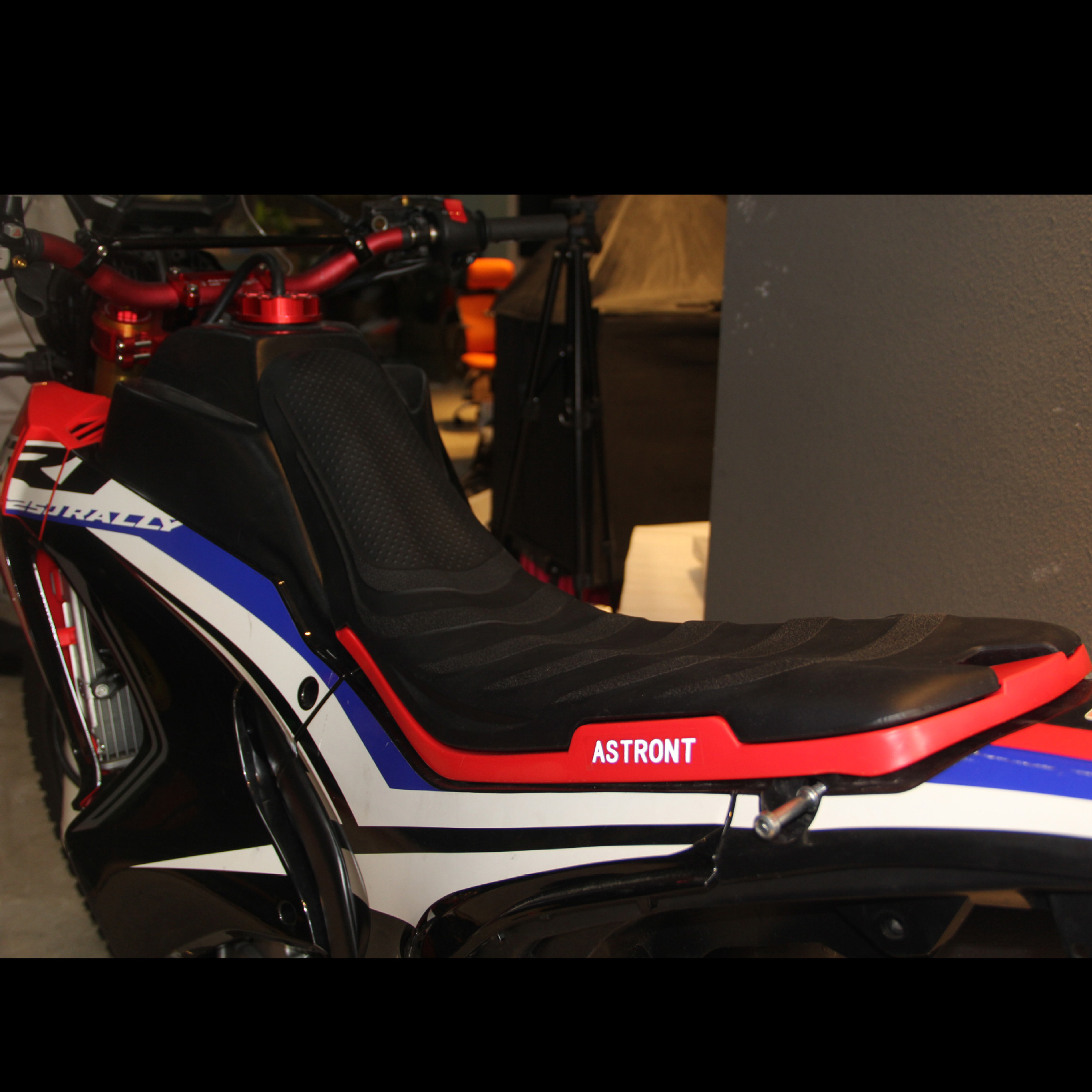 越野摩托车改装配件crf250l车座包总成车座椅总成pu材质柔软舒适