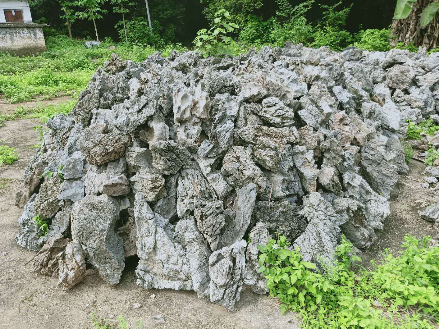 广东英德石英石青龙石鱼缸造景石精品小英石批发庭院景观园林石