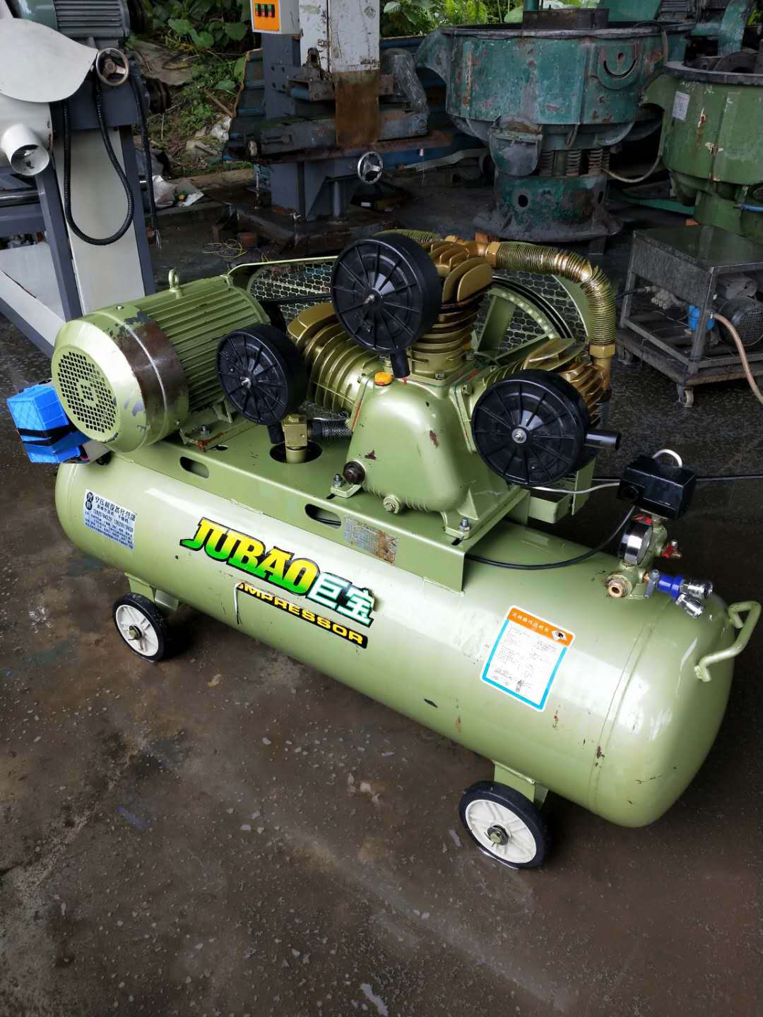 低价出售二手空压机螺杆式空压机有现货