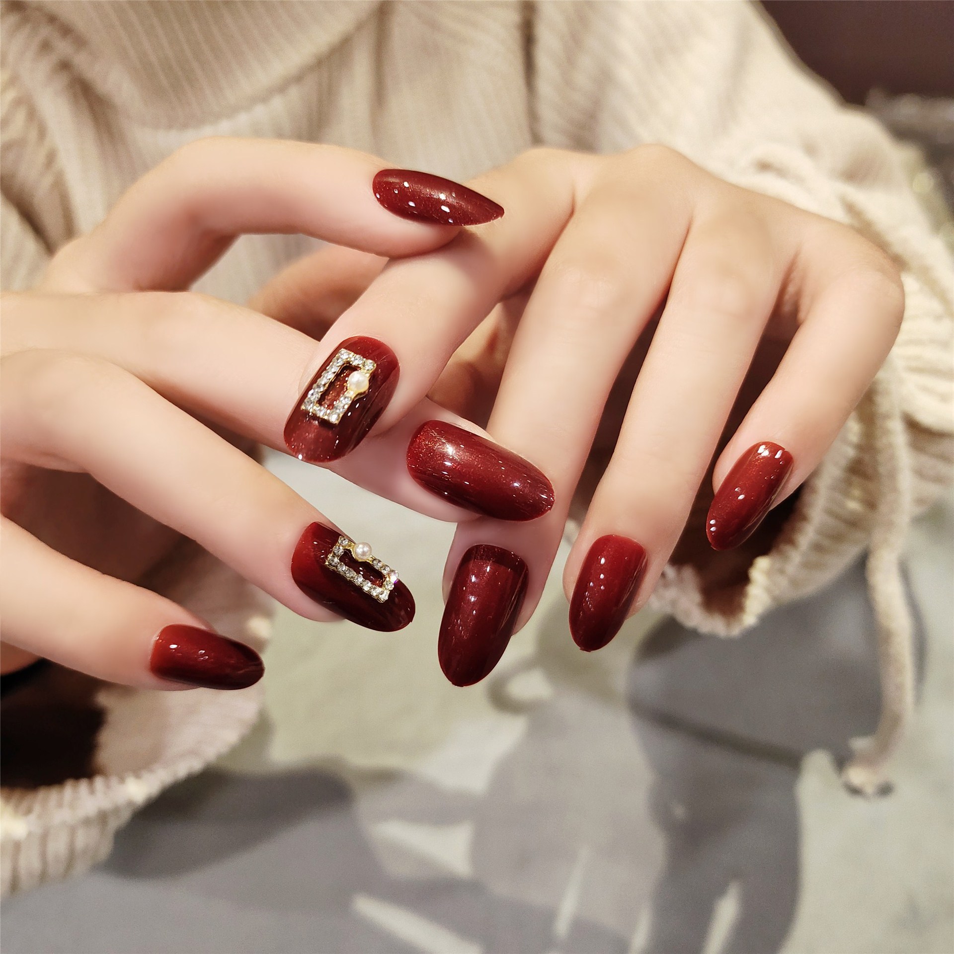 美甲贴片假指甲成品中长款酒红镶钻指甲贴可拆卸穿戴美甲防水显白