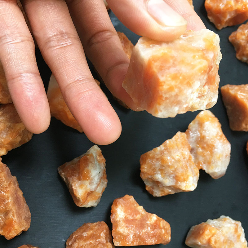 天然太阳石石原石 水晶碎石可雕刻消磁摆件矿物标本科学收藏摆件