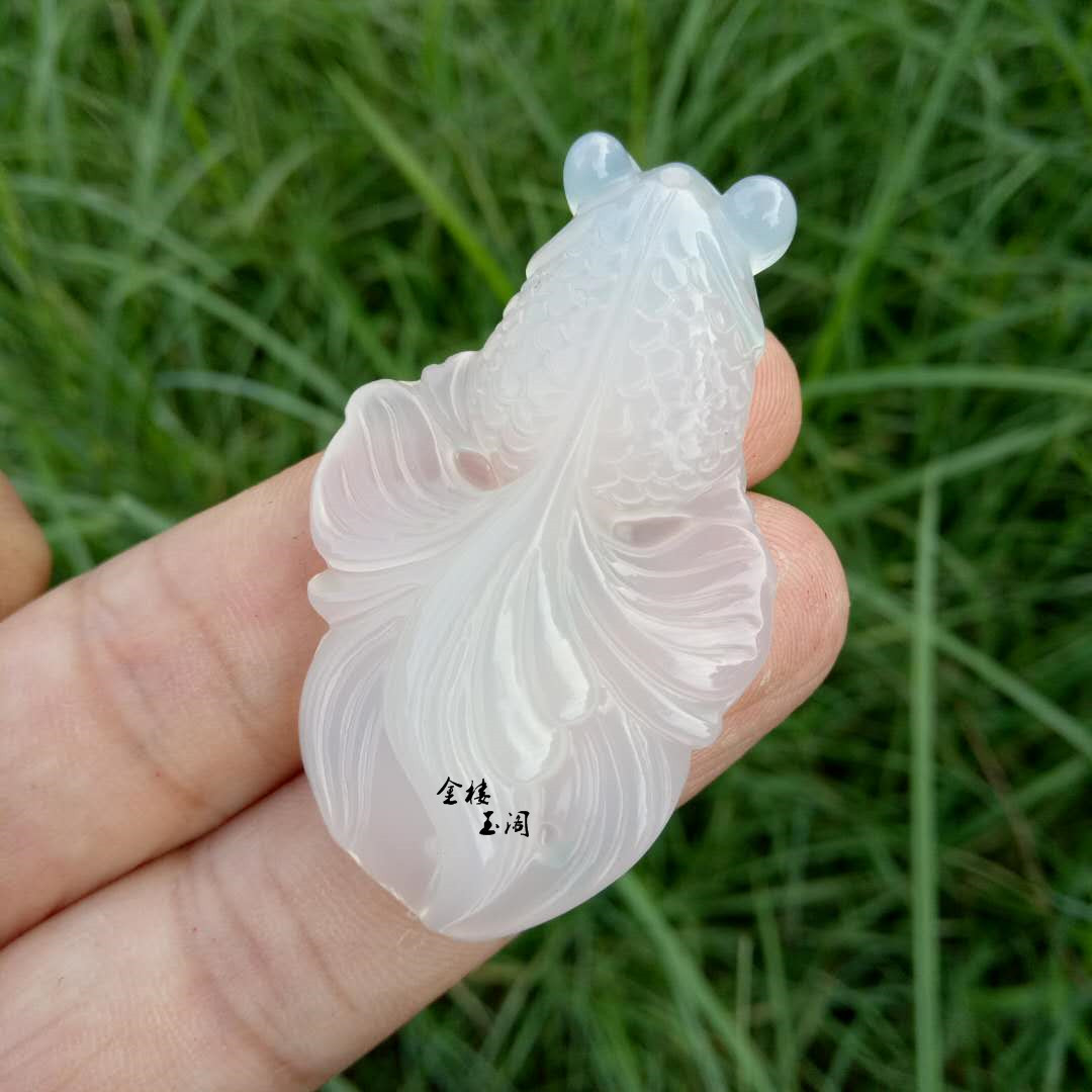 珠宝冰种白玉髓金鱼吊坠 男女款情侣款玛瑙年年有鱼厂家批发