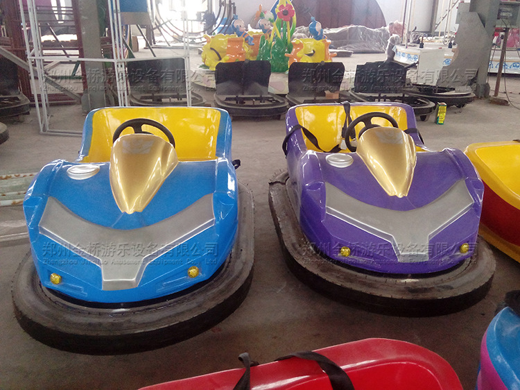 夏季夜市摆摊玩具室外小型游乐设备双人电动碰碰车广场儿童游乐车