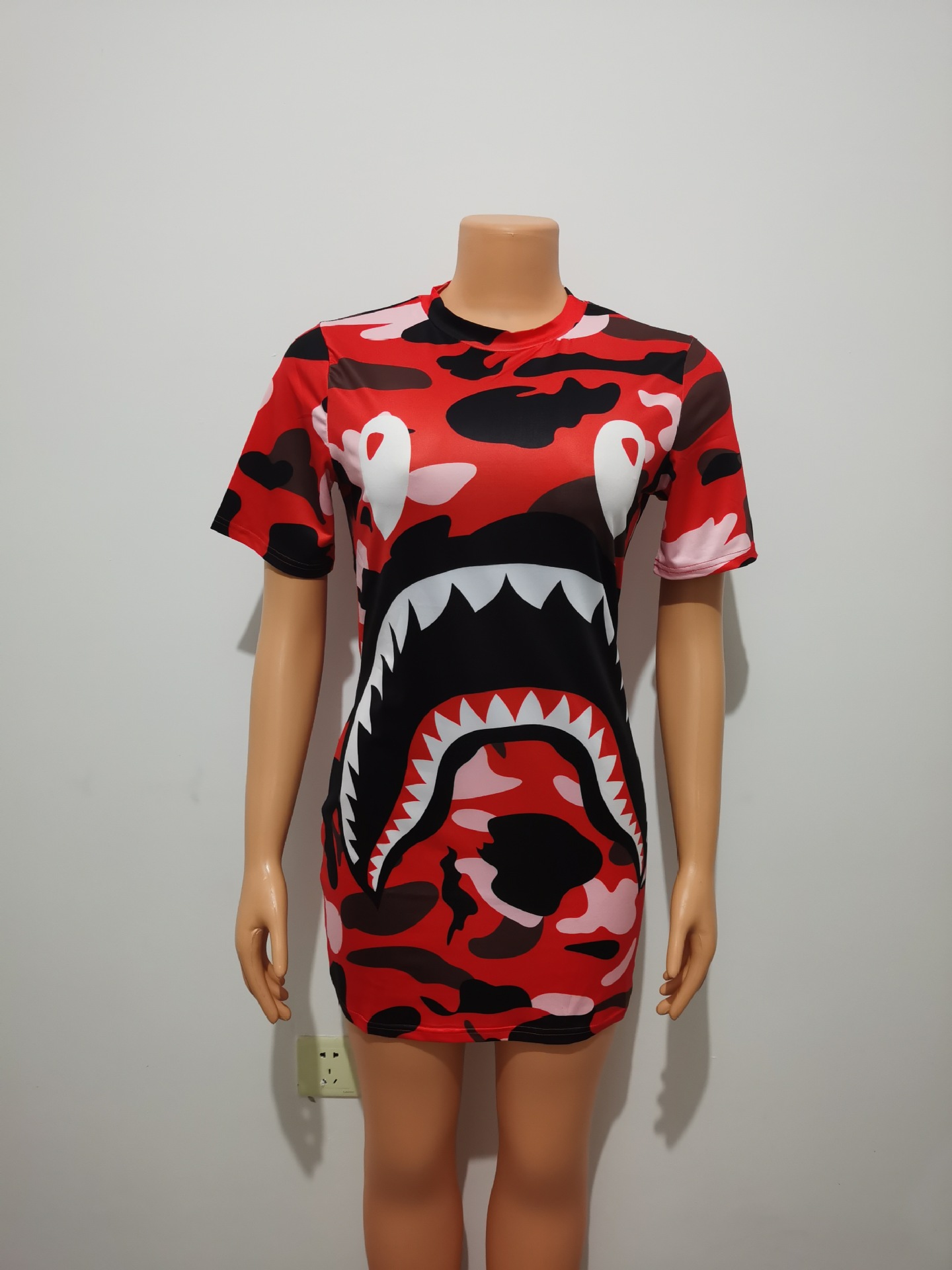 ff1013欧美女装亚马逊跨境欧美新品鲨鱼嘴数码印花短袖连衣裙