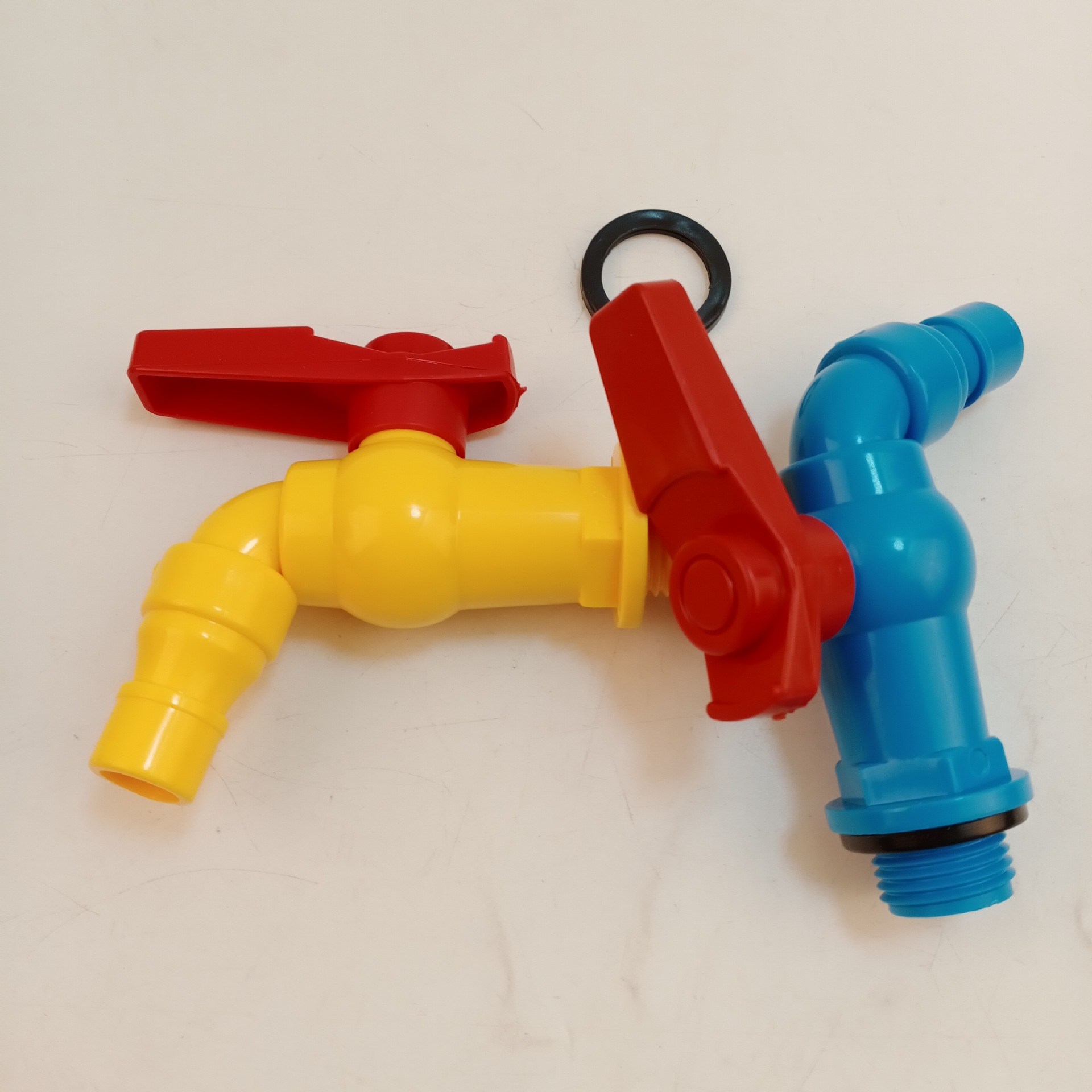 2元批发 彩色款塑料水龙头 开关水龙头 加厚水龙头 两元超市货源