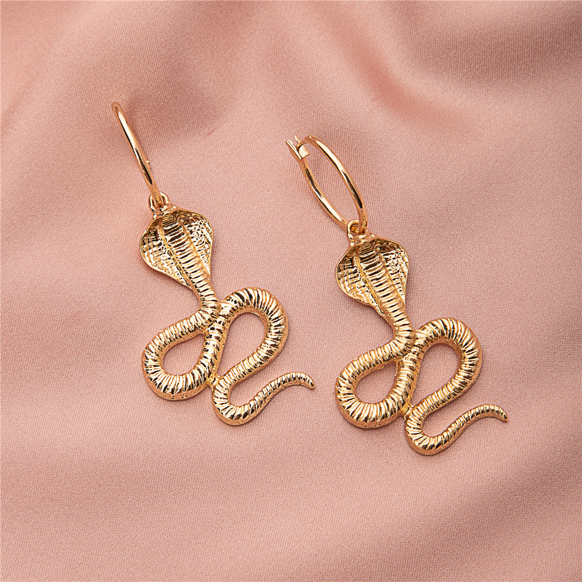 2020秋季新品生肖蛇耳环 欧美ins风夸张耳钉 跨境出口饰品 速卖通