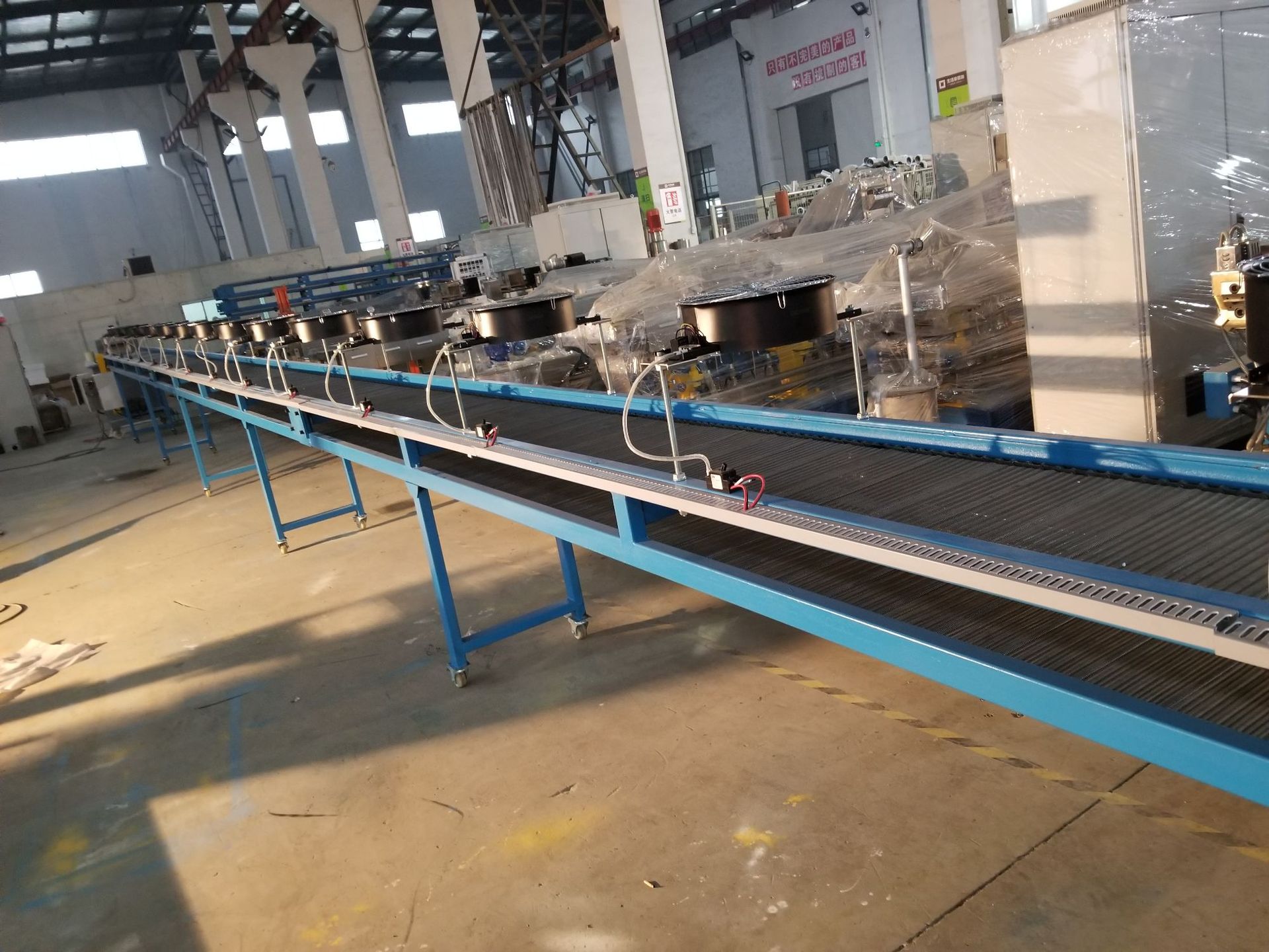 淀粉,碳酸钙,滑石粉填充改性降解料造粒机