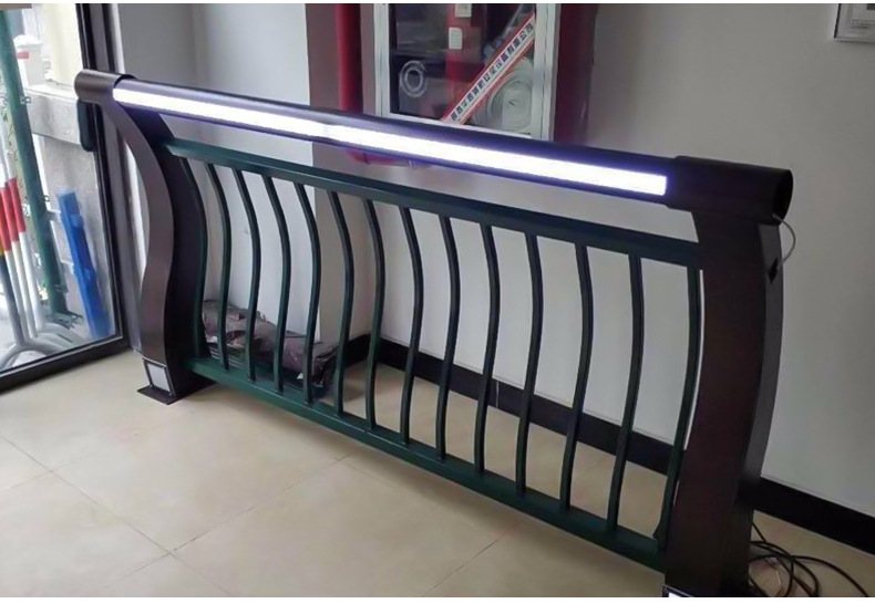 来图定制 不锈钢护栏 灯光护拦 景观灯光防撞护栏定制 现货供应