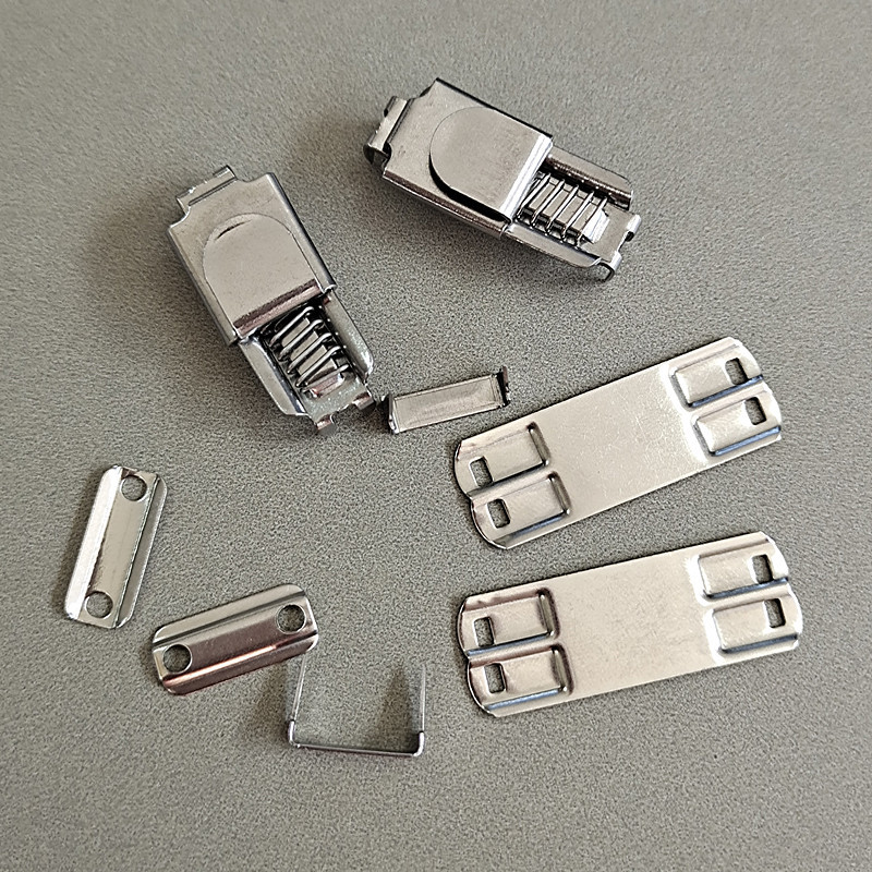 不锈钢弹簧调节扣 四爪门禁西裤扣 裙裤扣服装辅料 现货