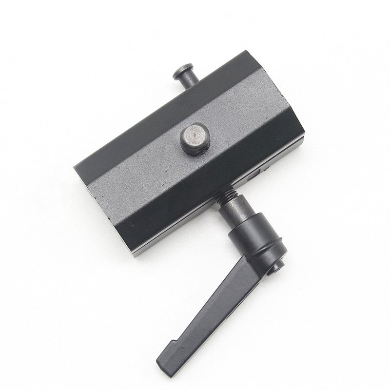 工厂直销v8脚架可收缩金属战术两脚架配专用握把脚尖360旋转支架