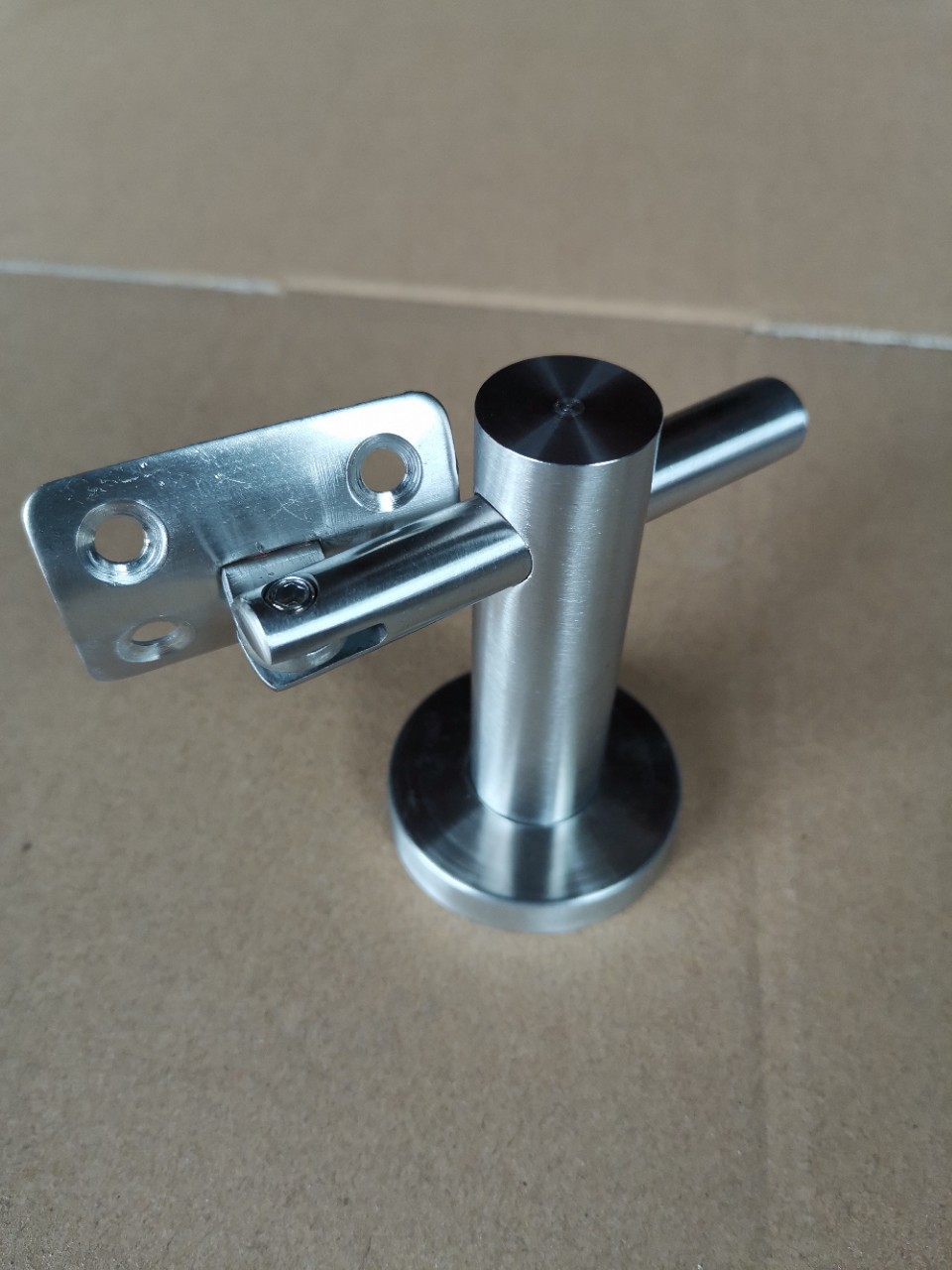 楼梯配件不锈钢墙托.墙壁与扶手连接.可摇头.实心12穿19棒.厂家