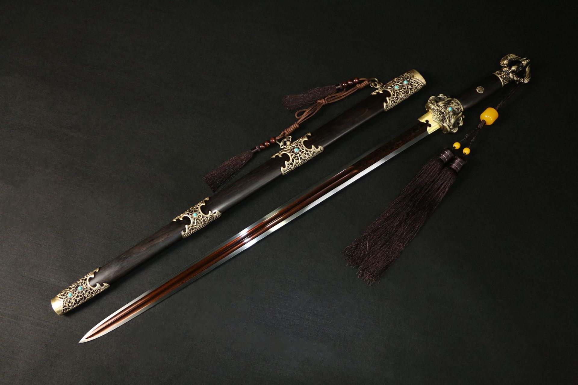 龙泉市刀剑花纹钢工艺宝剑手工锻打一体唐剑清剑防身冷兵器未开刃