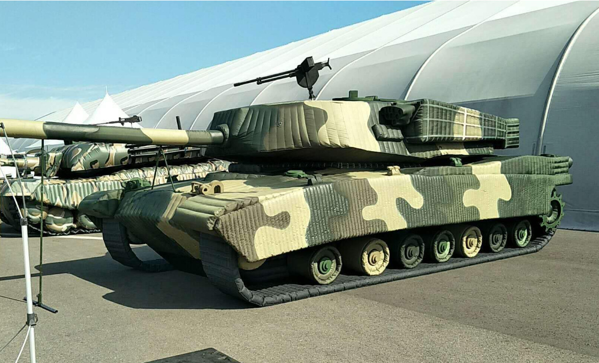 厂家定制pvc仿真充气展览坦克工程车拓展训练军事伪装道具 气模