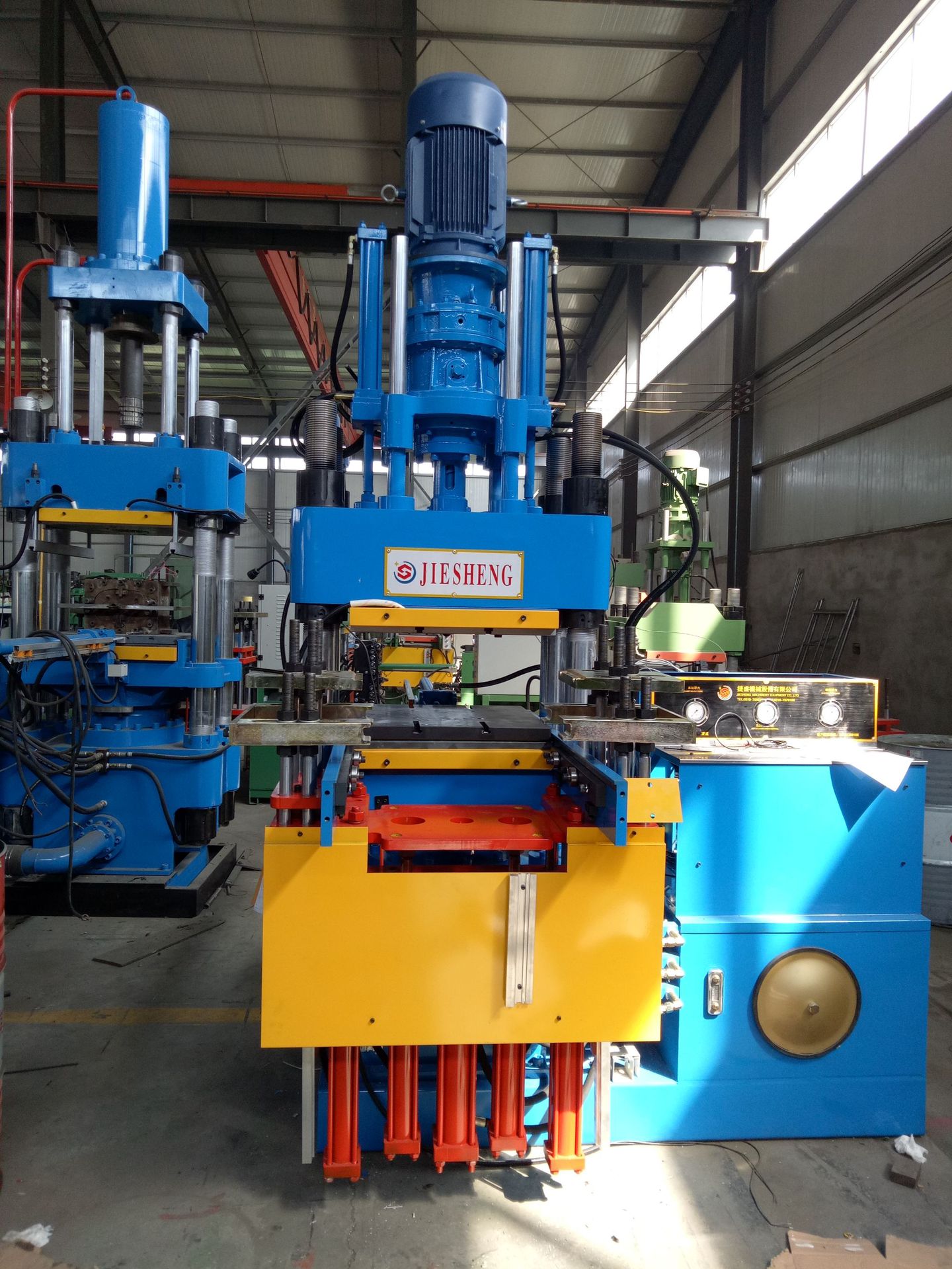 天然橡胶注胶机