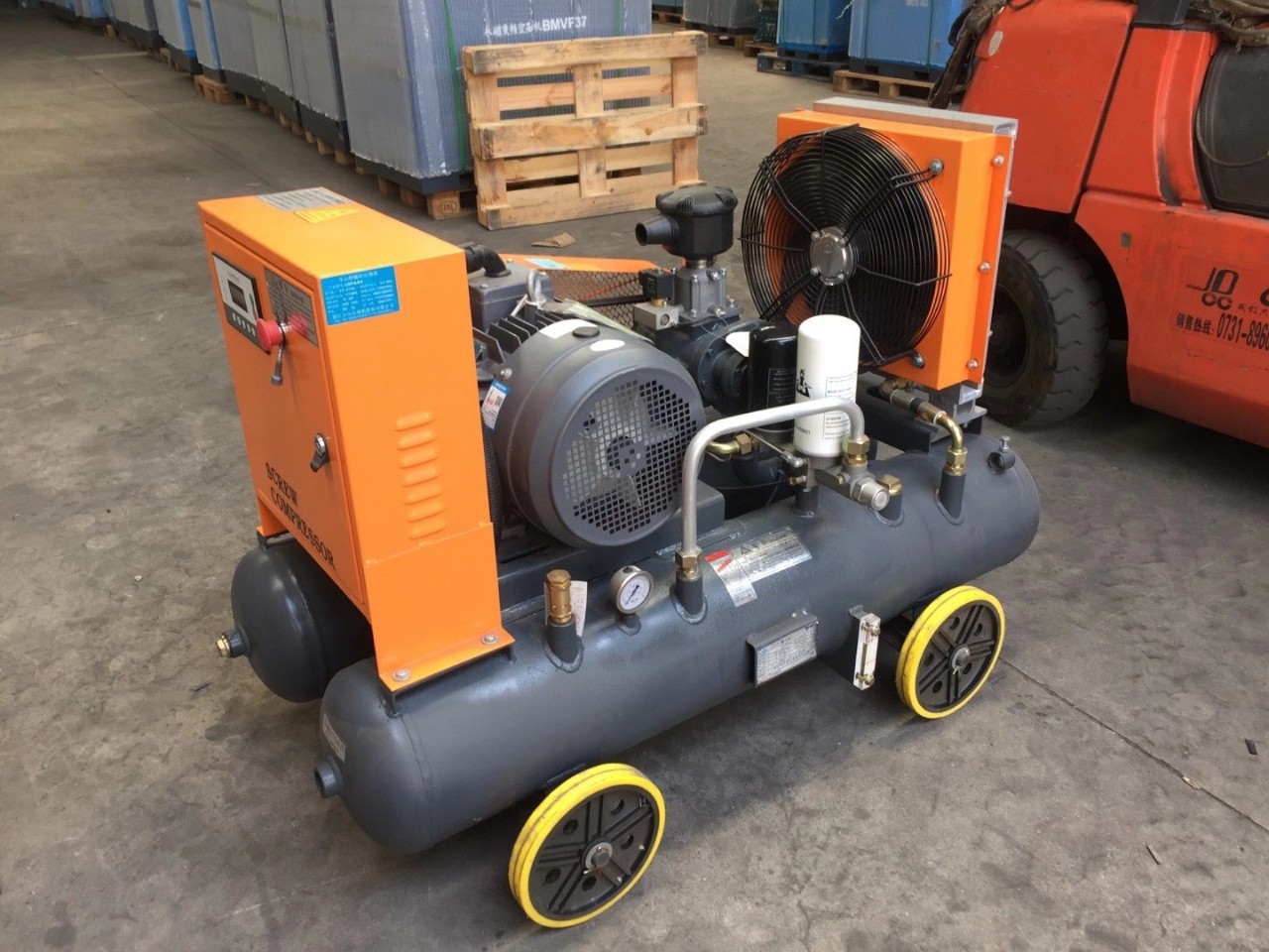 开山空压机lgy-2.8/8