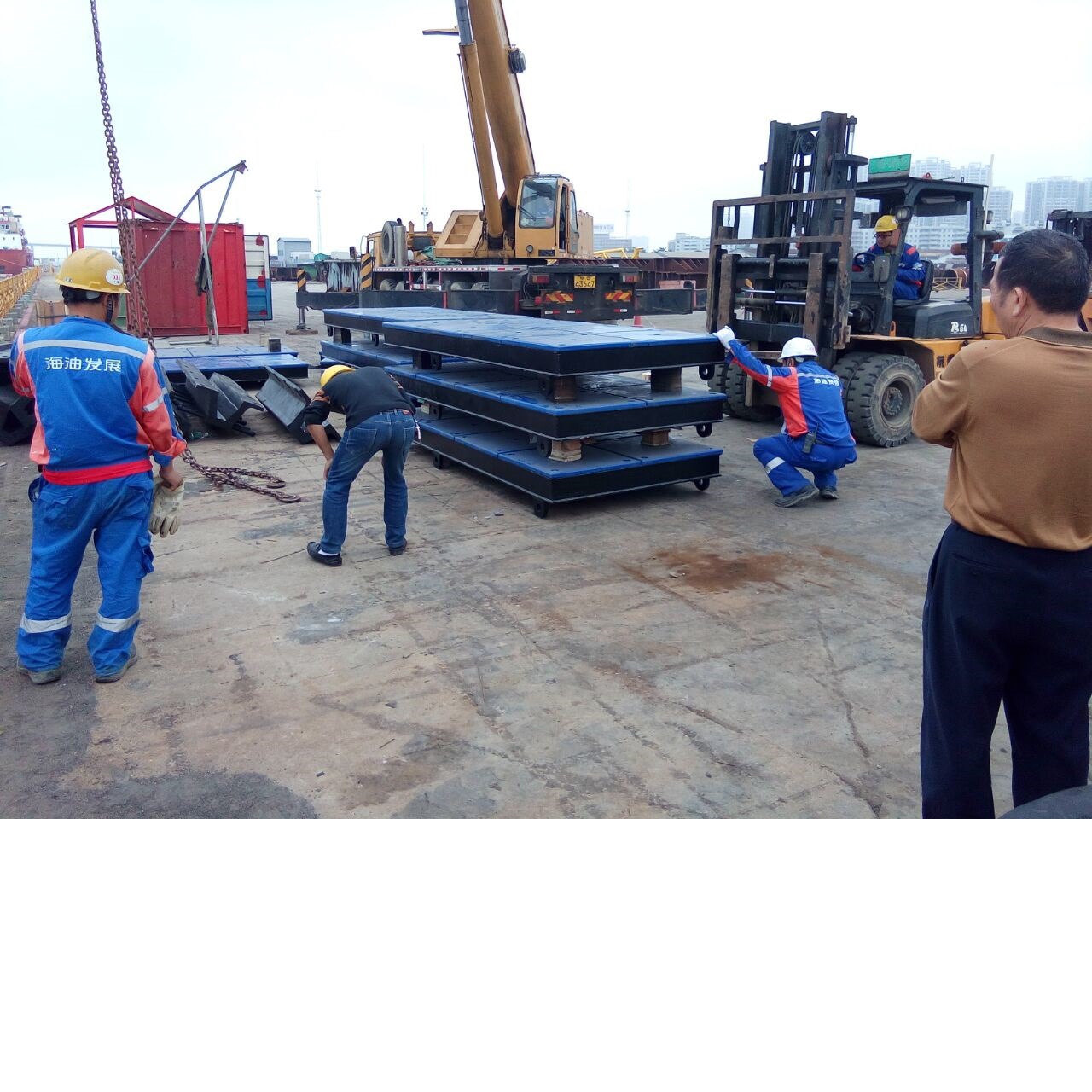 广西船舶橡胶护舷 广西船舶橡胶防撞胶 广西桥墩防撞胶 护舷胶