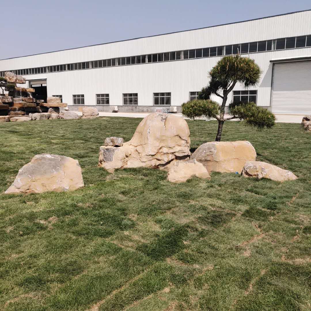 供应草坪石点缀石草坪点缀公园别墅园林绿化带专用石材厂家直销