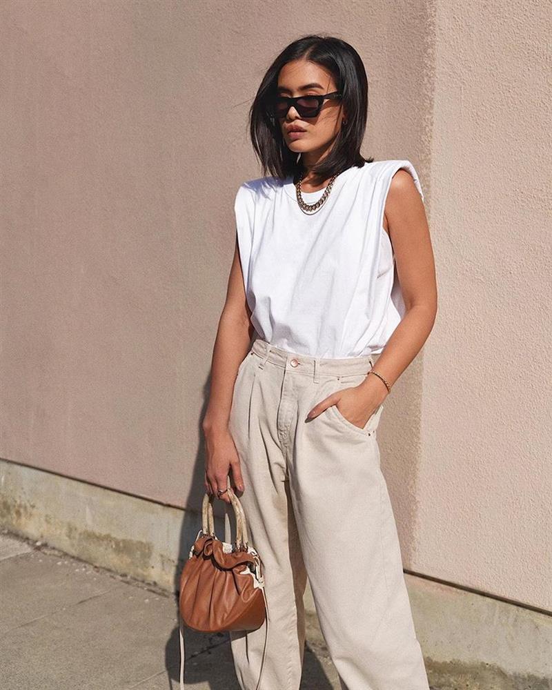 2020春夏新品网红同款圆领垫肩无袖纯色上衣女欧美风背心简约