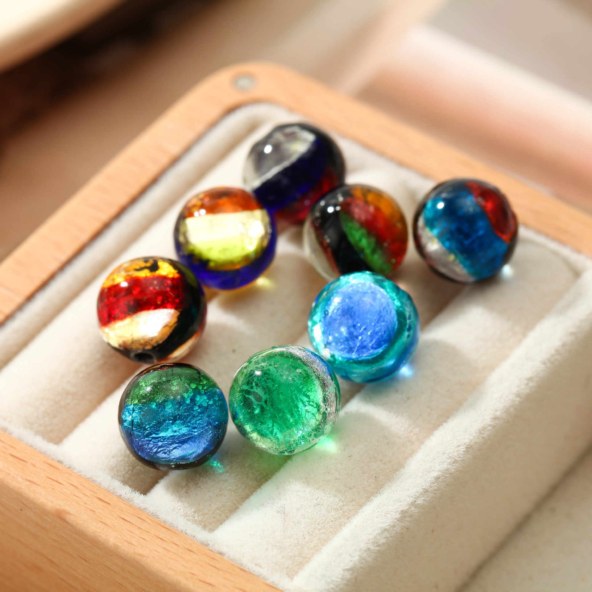 晗钰缘 梦幻彩箔双面夜光琉璃散珠diy饰品配件日式琉璃珠手工材料