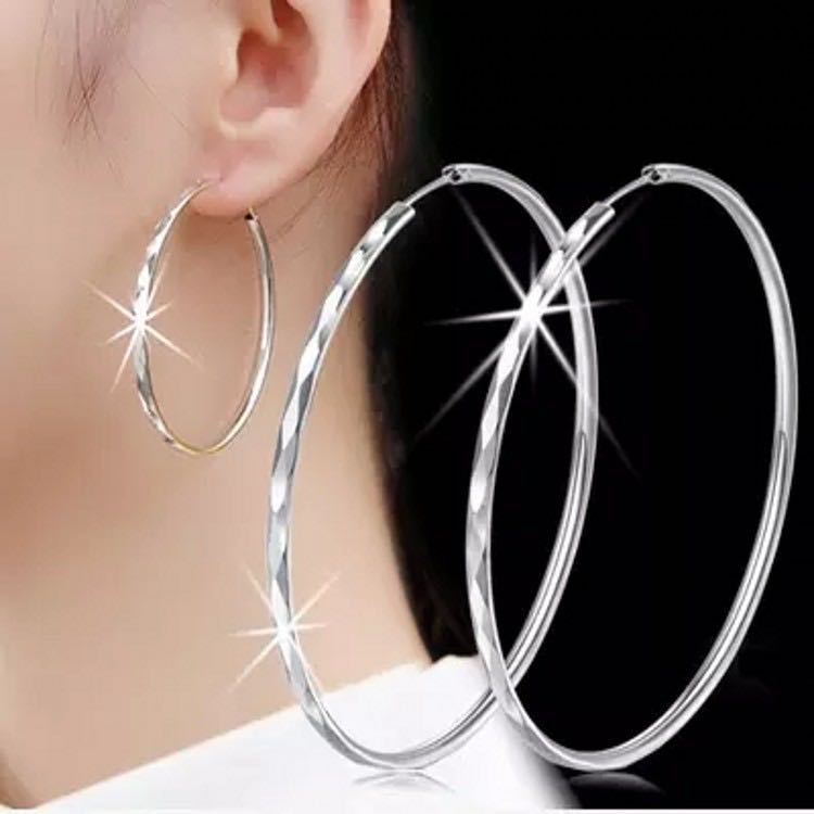 South Korea Dongdaemun Same Type as Fashion Stars Exaggerated Carven Design Big Hoop Earrings Female Rhombus Classic Ear Hook Eardrops