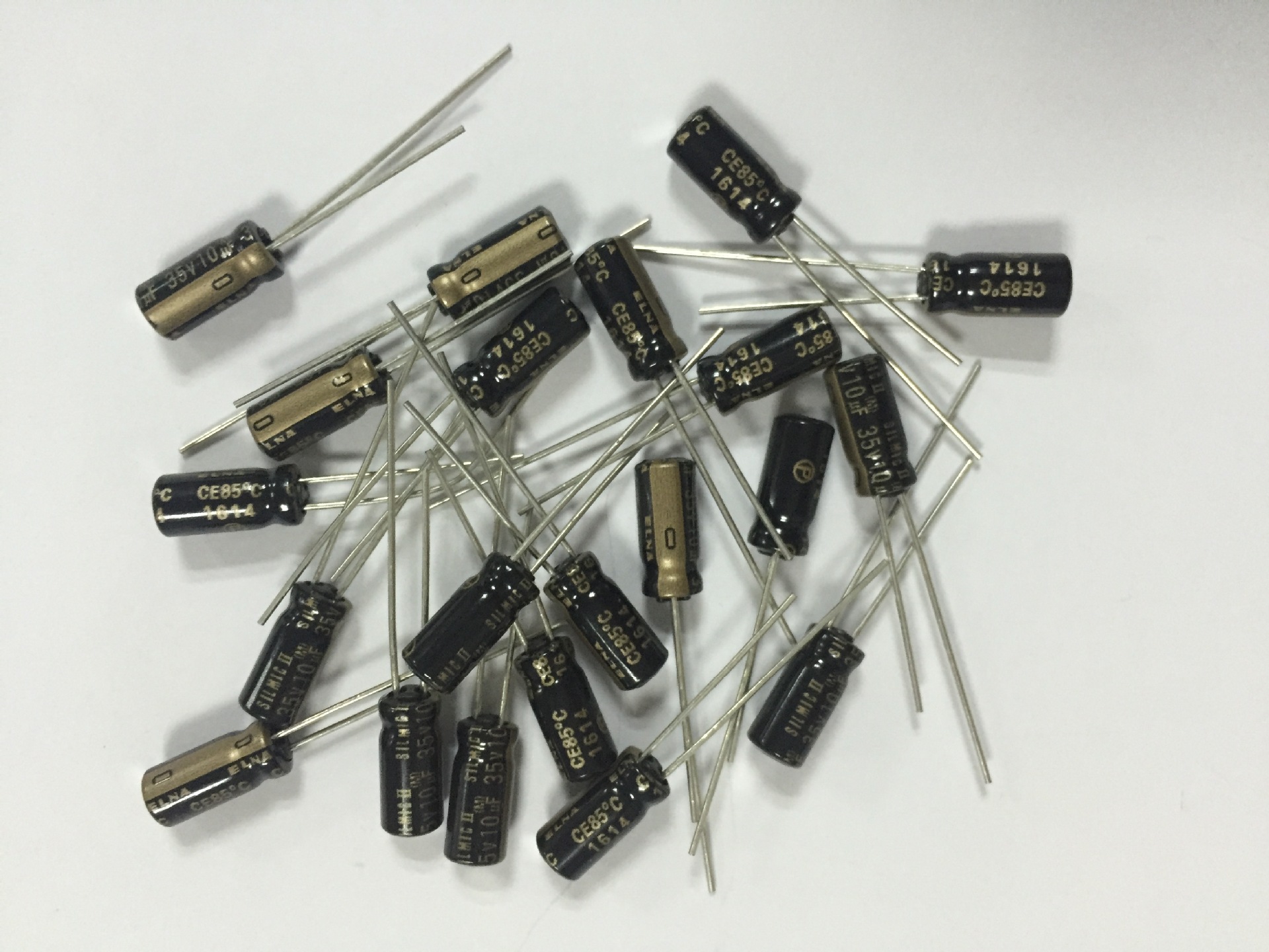 全新日本elna伊娜rfs铝电解电容6.3v-100uf 8x11.