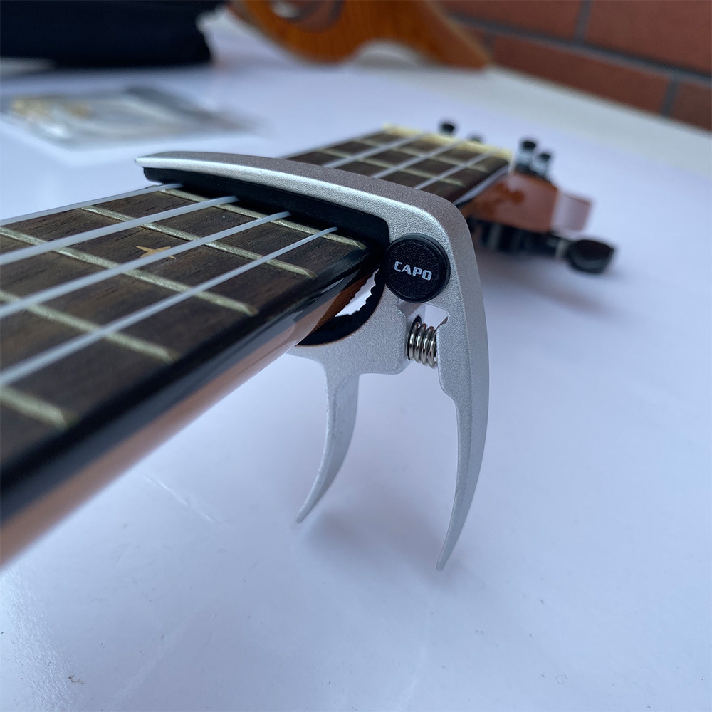 尤克里里变调夹 pb-u110 ukulele吉他小抓手配件capo 跨境专供批